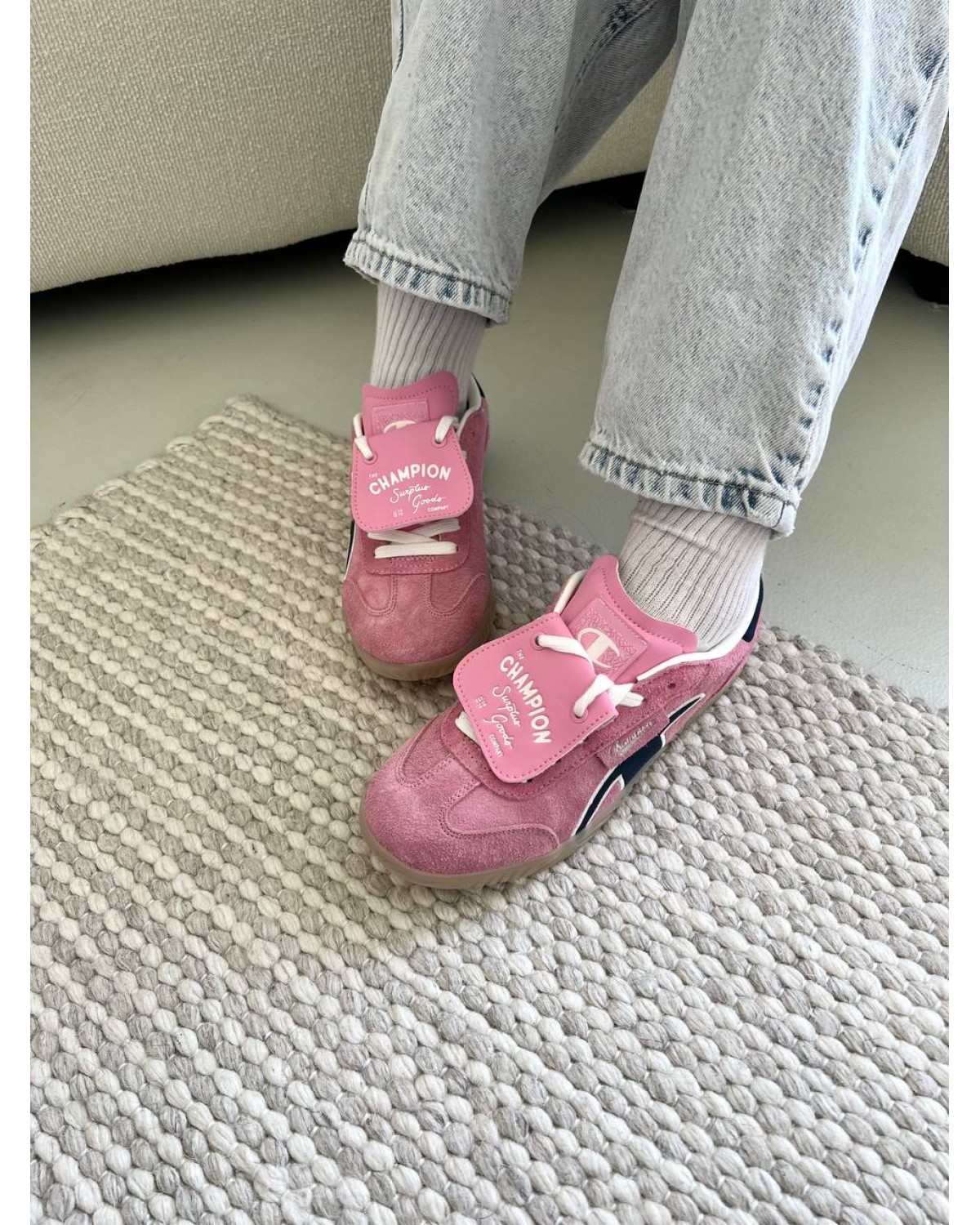 Champion shoes pink