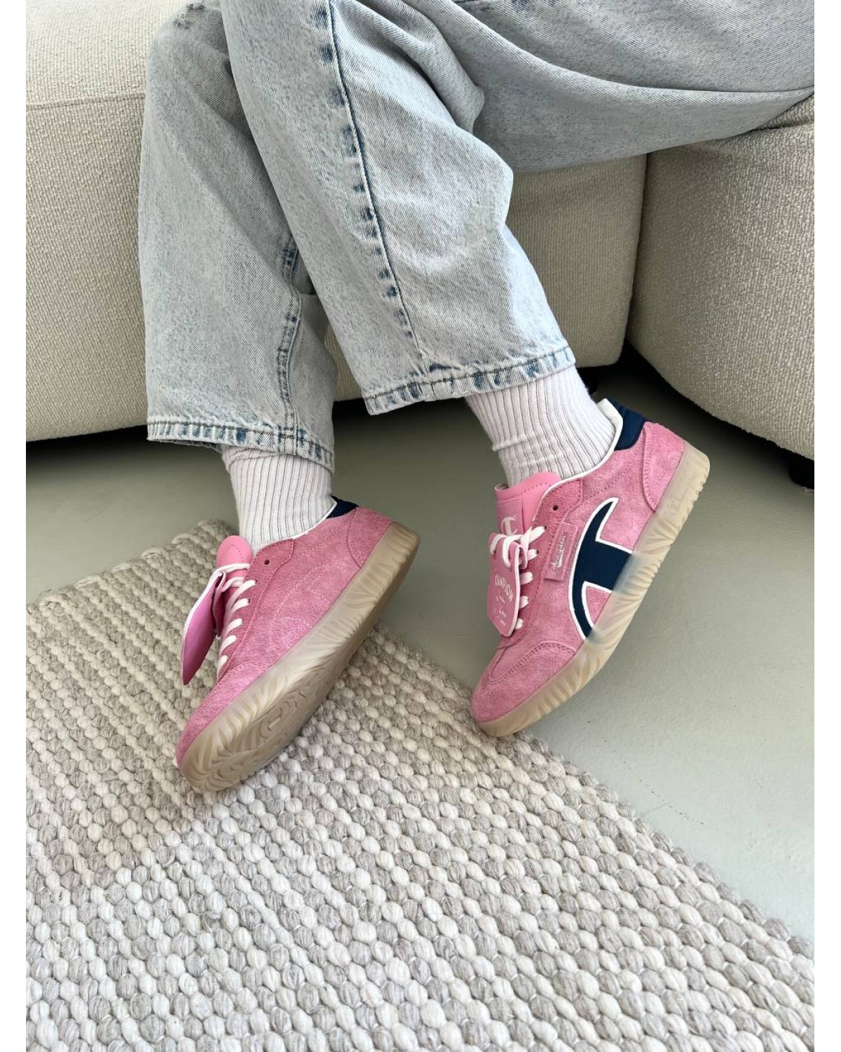 Champion shoes pink