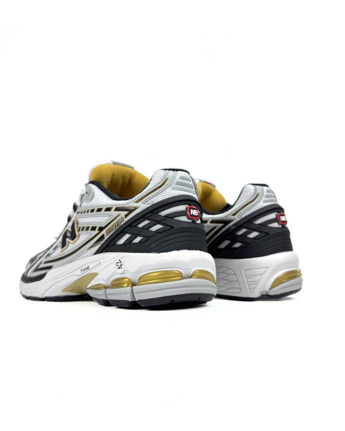 New Balance 1906R Metallic Silver Gold