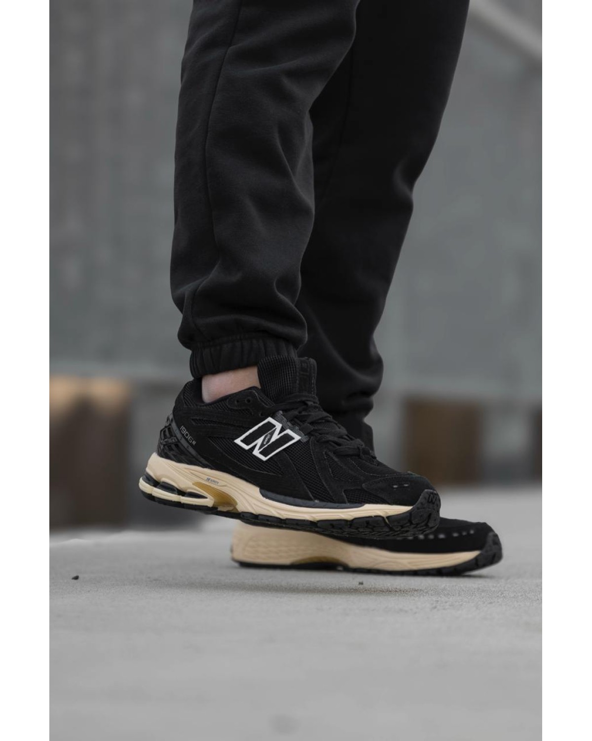 New Balance 1906R Black Beige