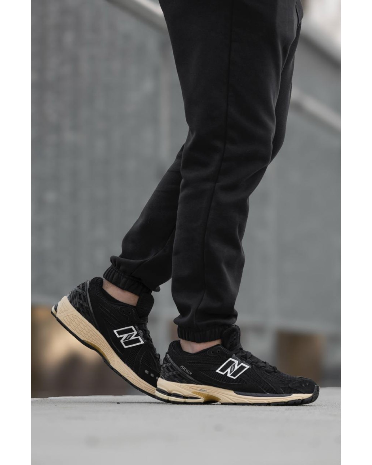 New Balance 1906R Black Beige