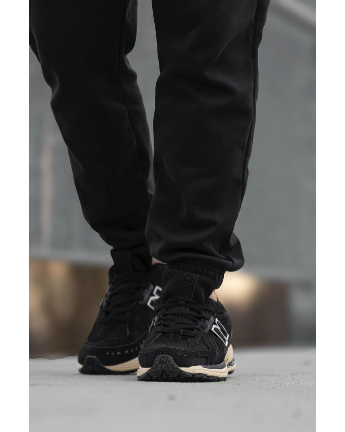 New Balance 1906R Black Beige