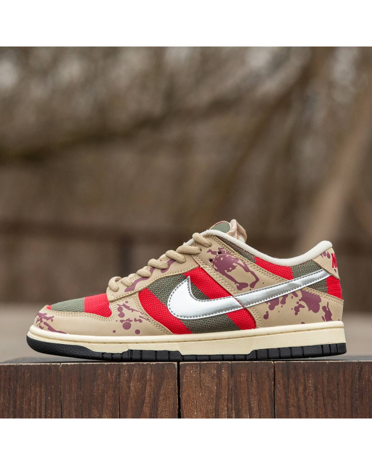 Nike SB Dunk Low Freddy Krueger