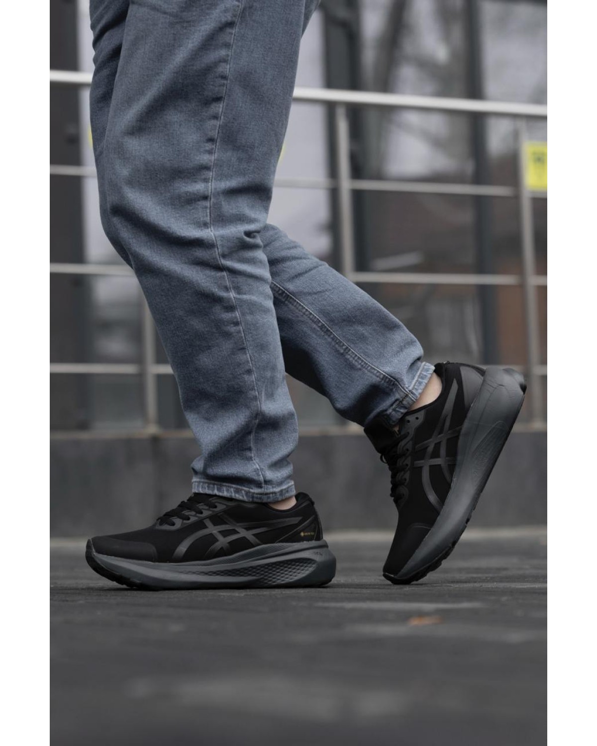 Asics Gel-Kayano 30 Gore-Tex Black