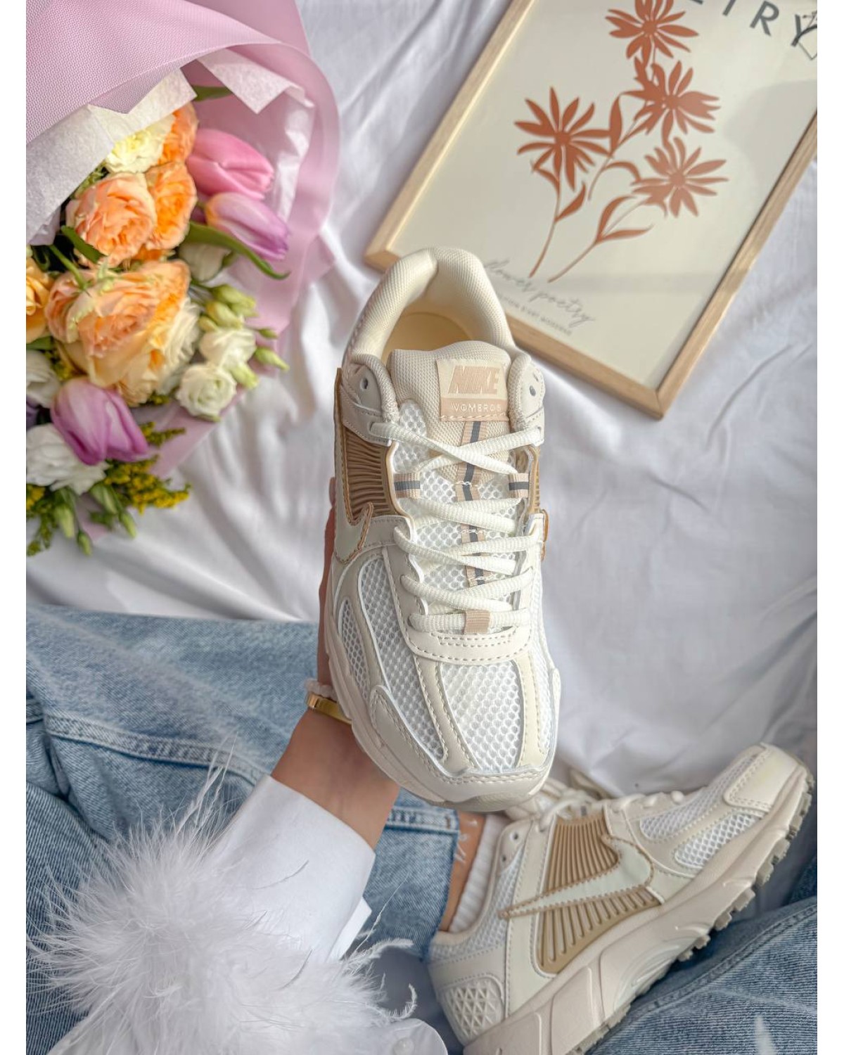 Nike Zoom Vomero 5 Beige