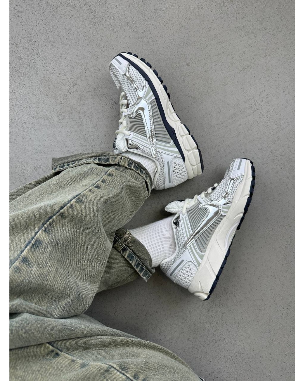 Nike Zoom Vomero 5 Photon Dust Metallic Silver