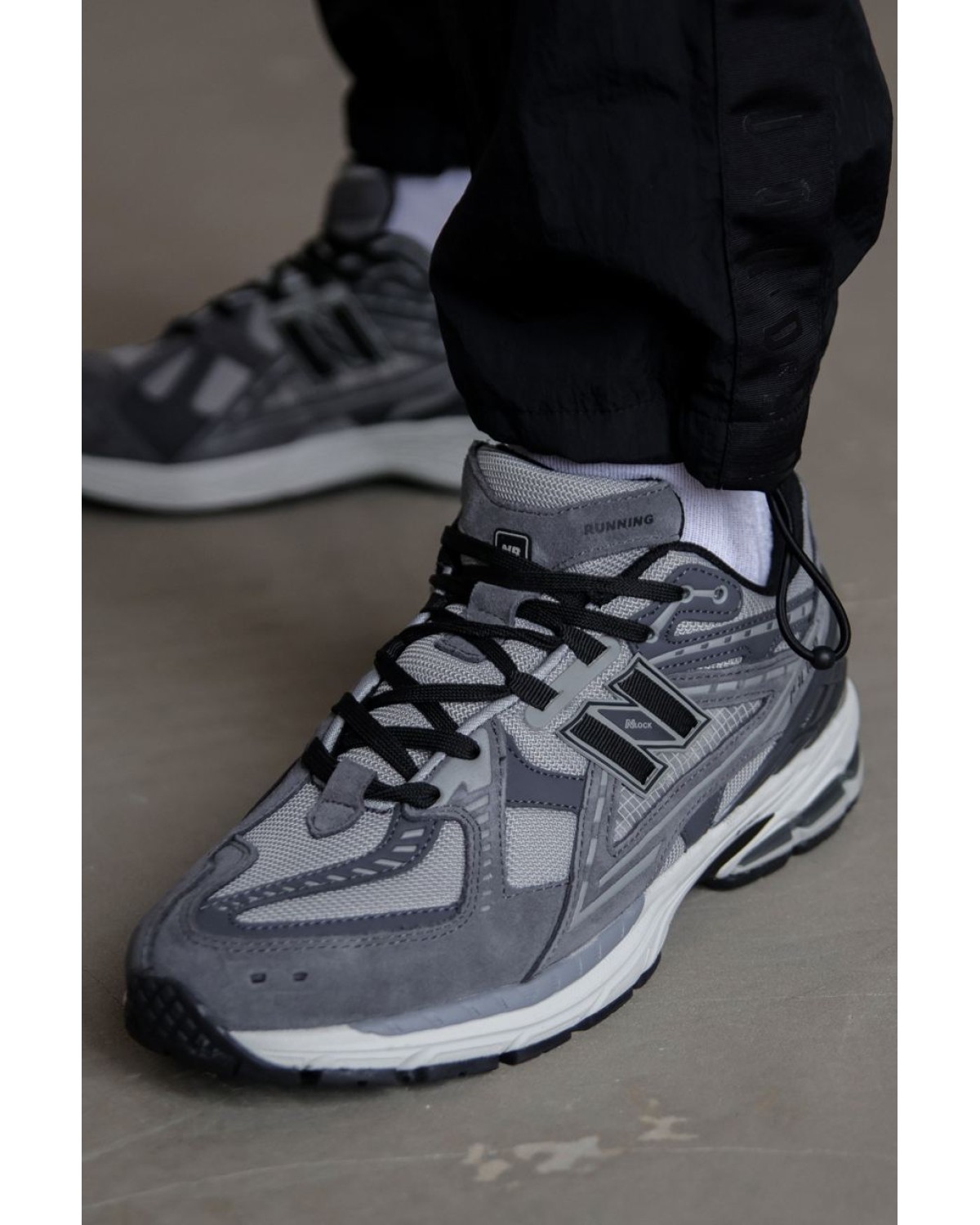 New Balance 1906U Grey/Black