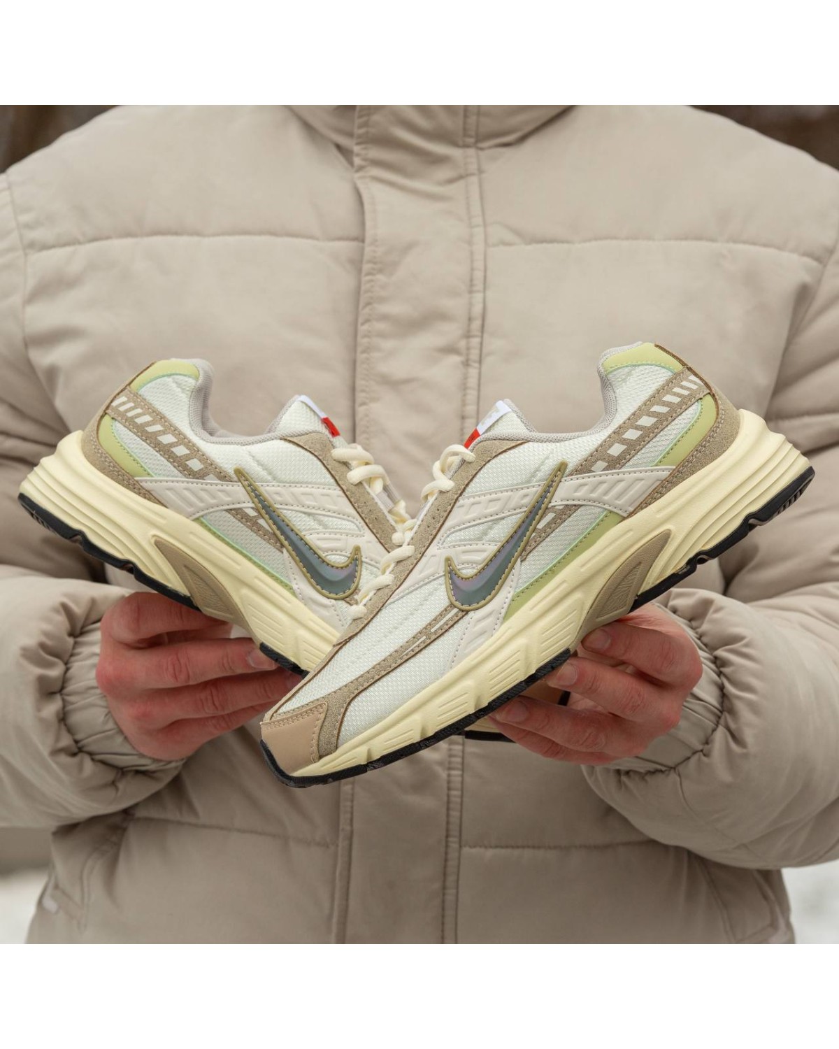 Nike Initiator Beige Green