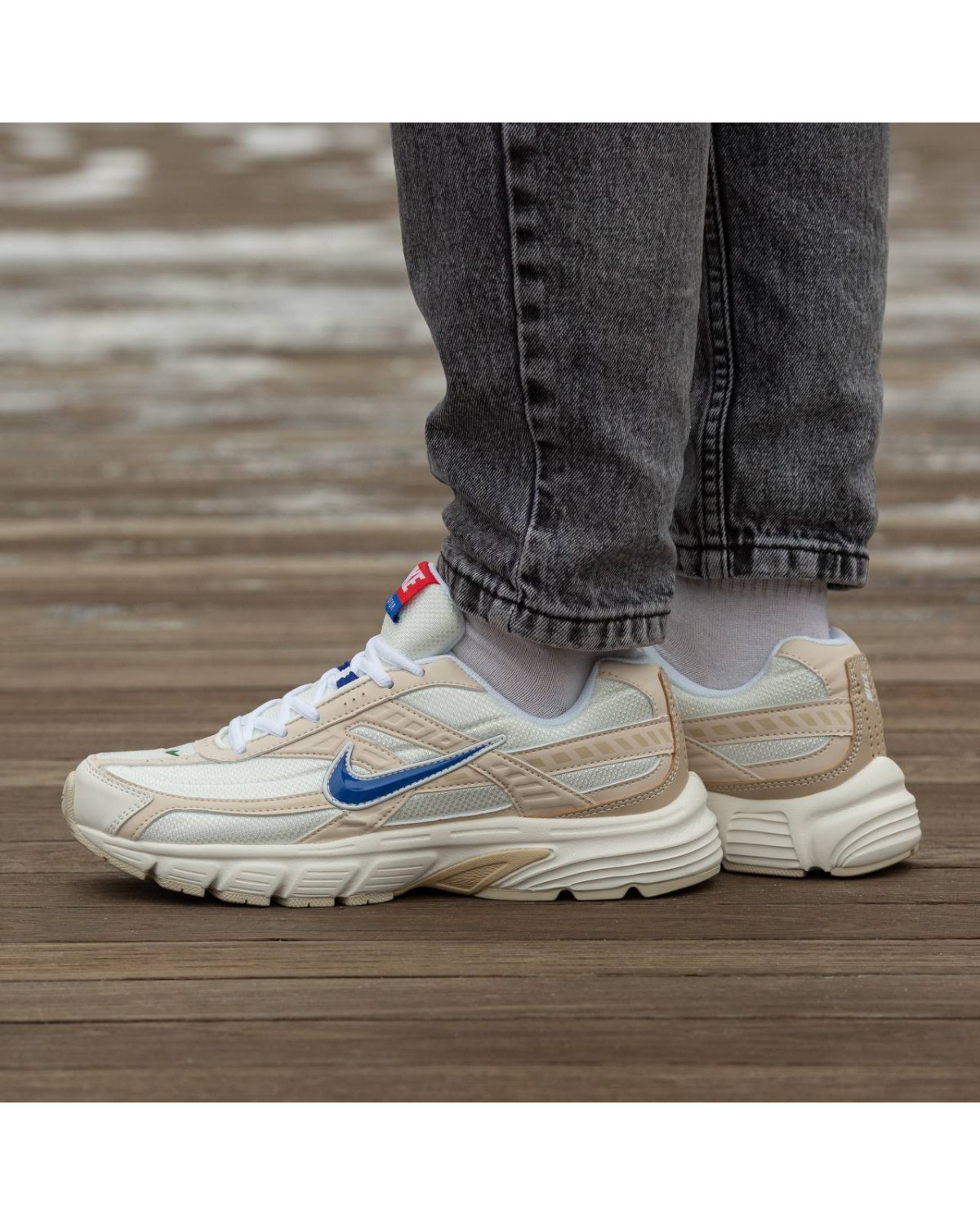 Nike Initiator Beige White Blue