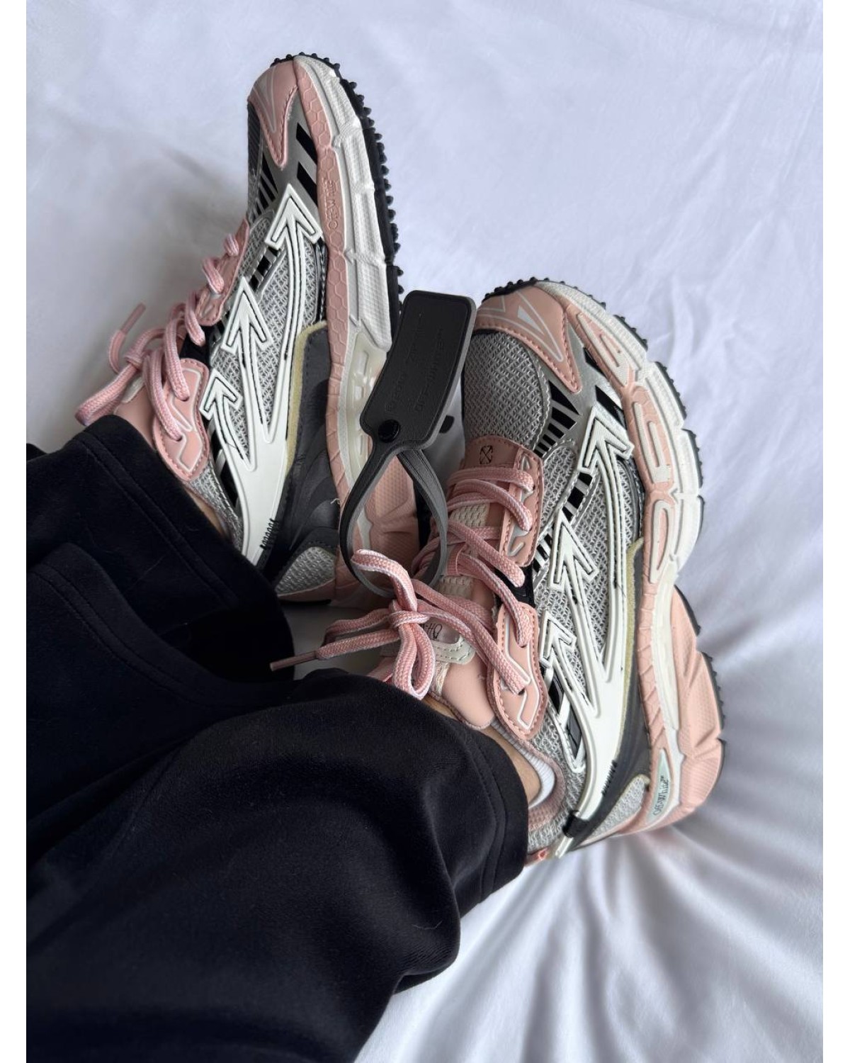 Off-White Be Right Back Light Pink