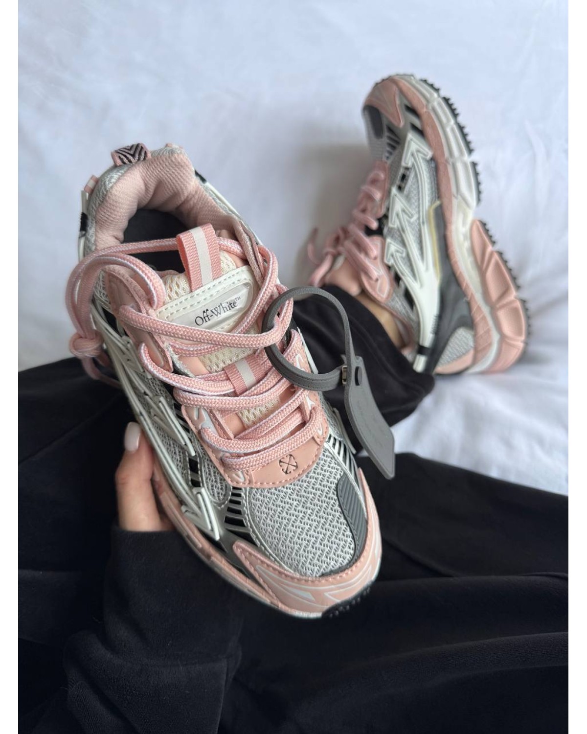 Off-White Be Right Back Light Pink