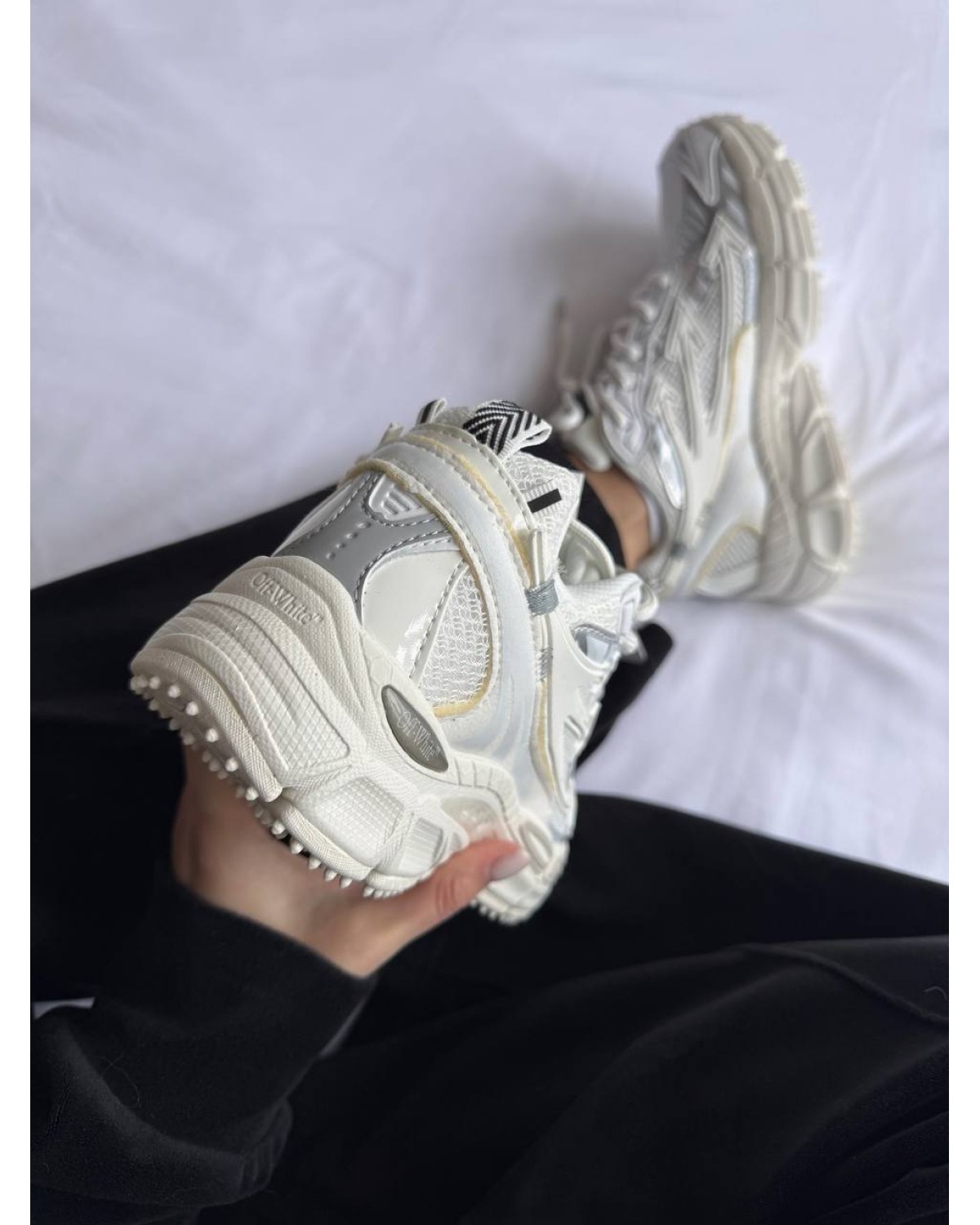 Off-White Be Right Back White