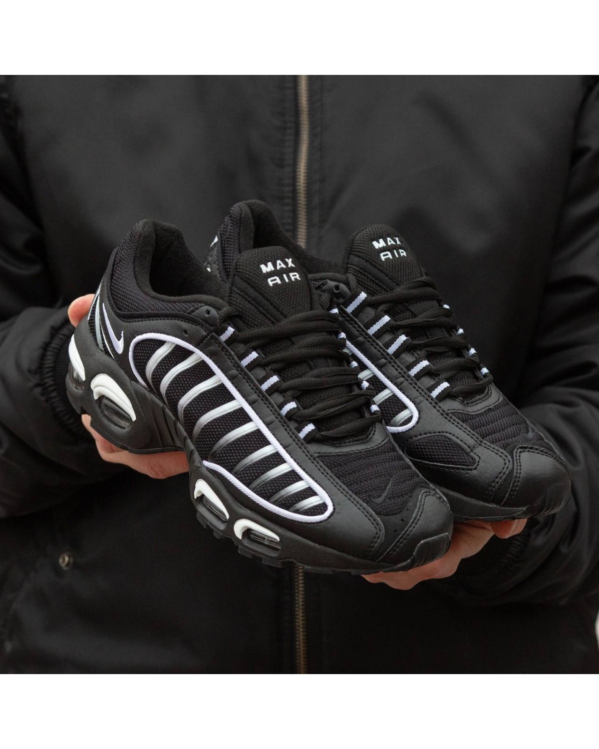 Nike Air Max 99 Black\White