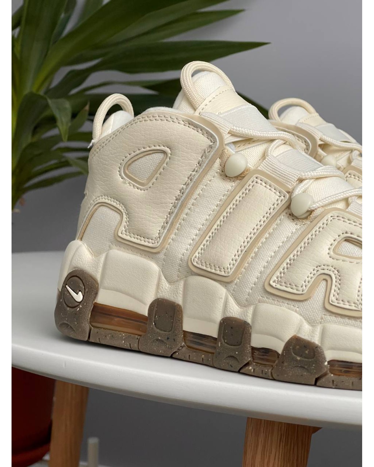 Nike Air More Uptempo 96 Beige
