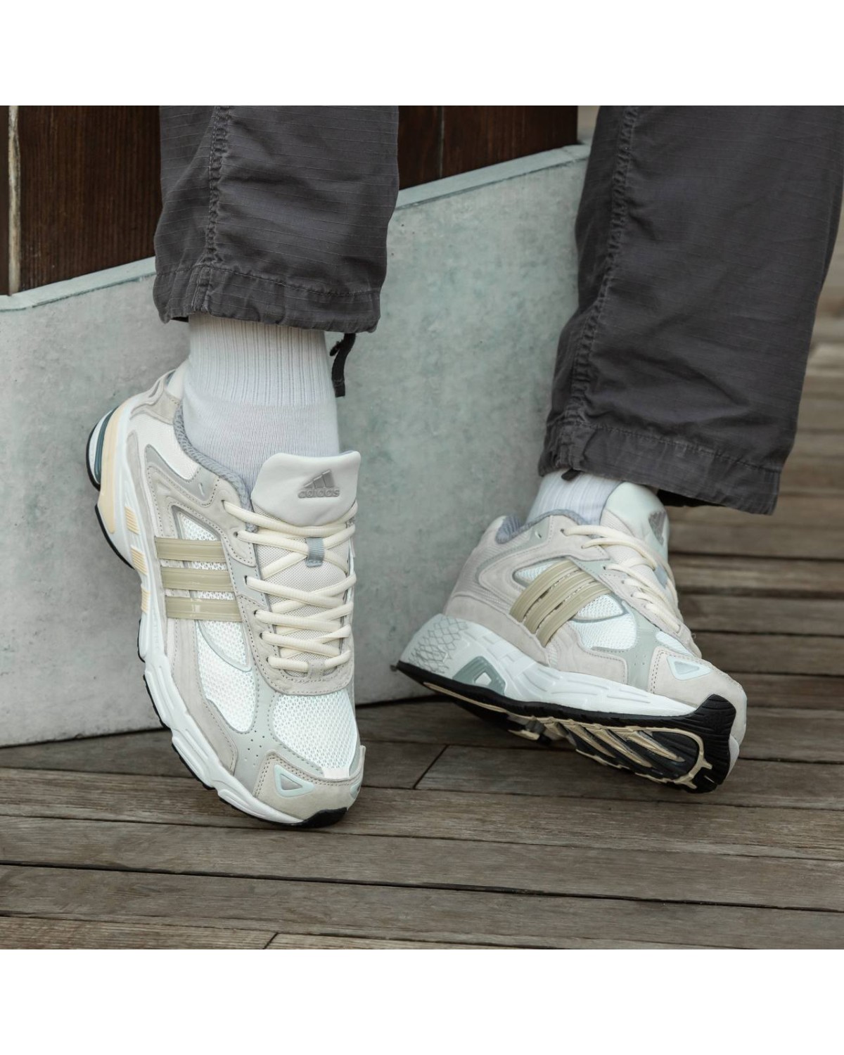 Adidas Response CL