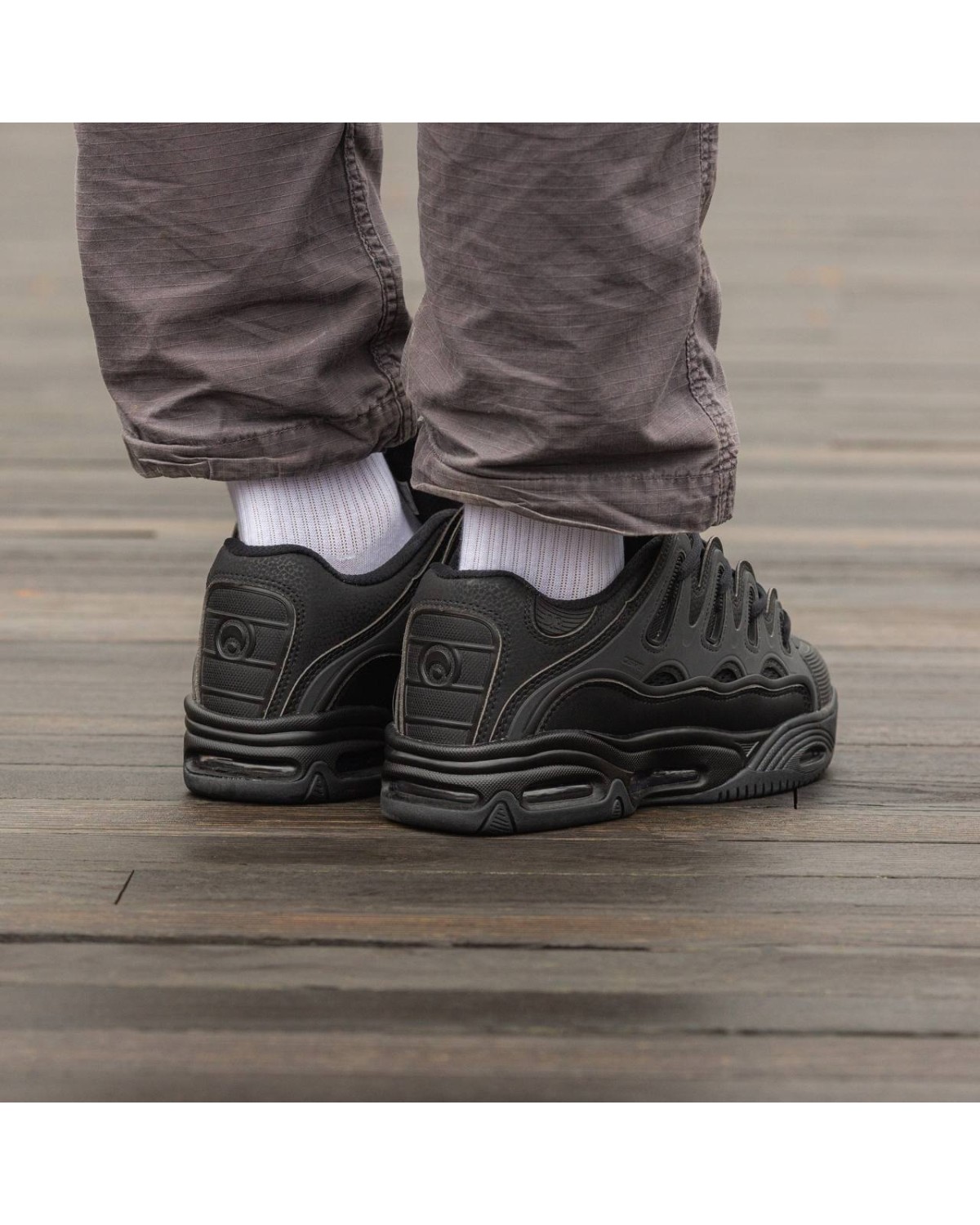 Osiris D3 Triple Black