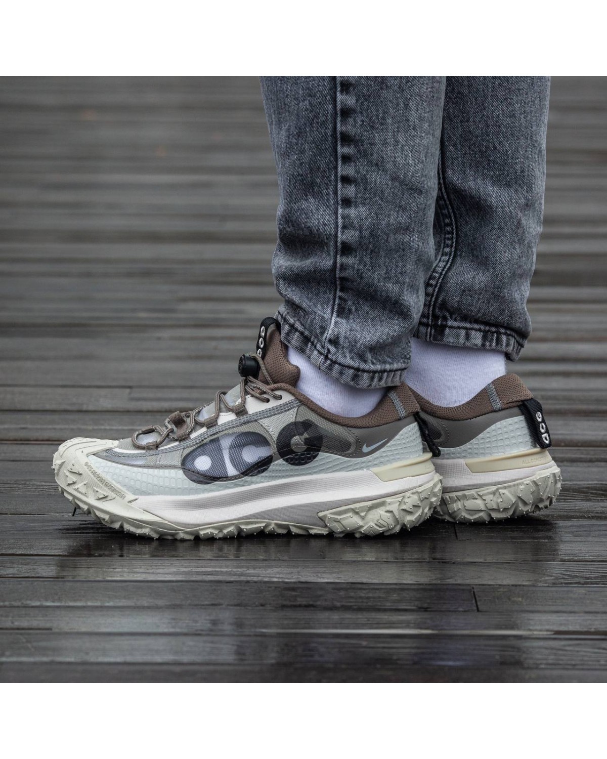 Nike ACG Mounting Fly 2 Beige
