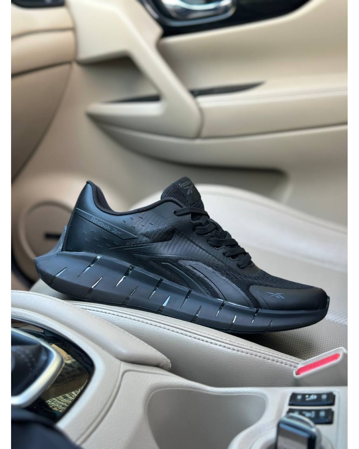 Reebok Zig Kinetica Black