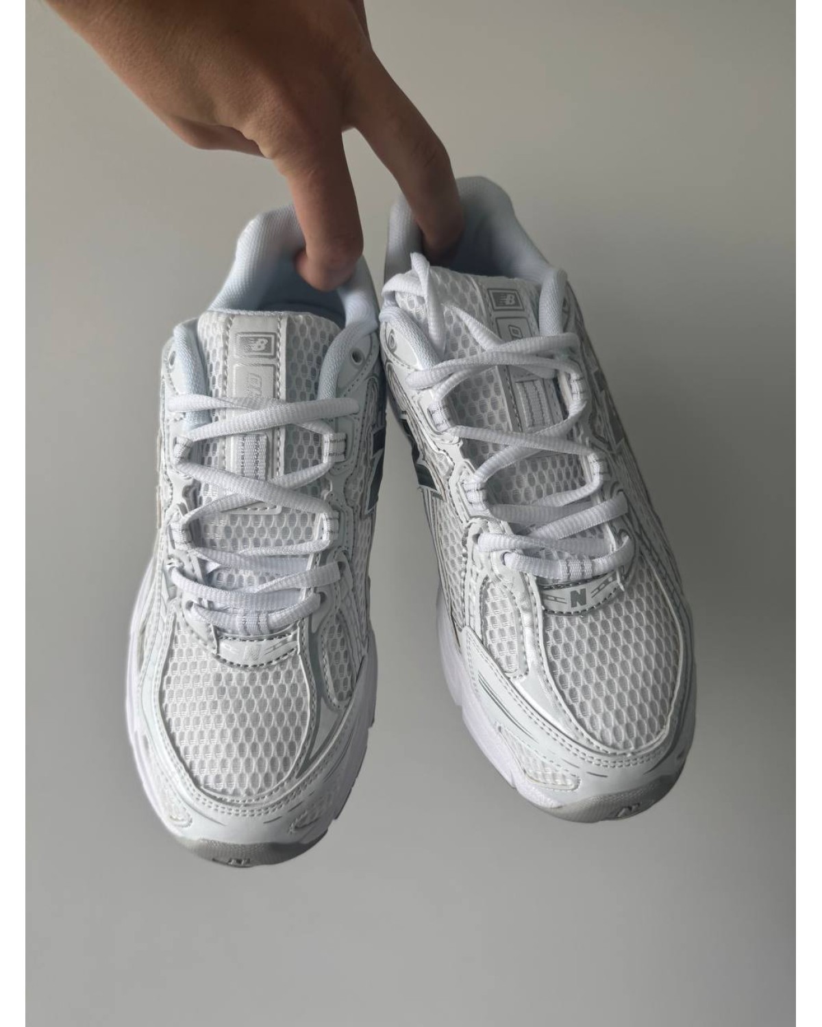 New Balance 740 White/Silver