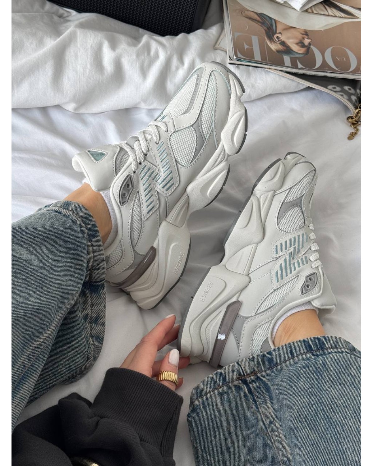 New Balance 9060
