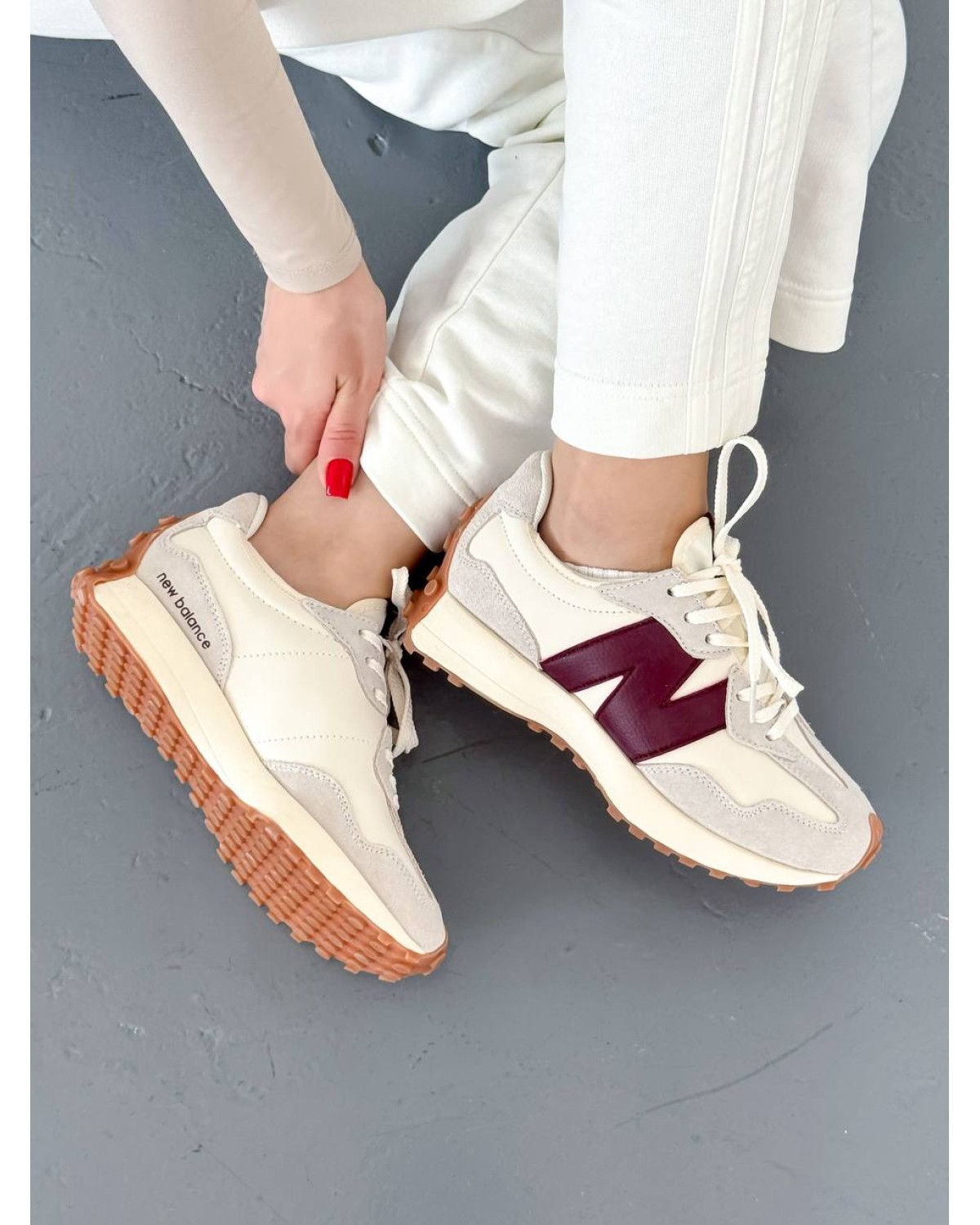 New Balance 327 Beige/Bordo