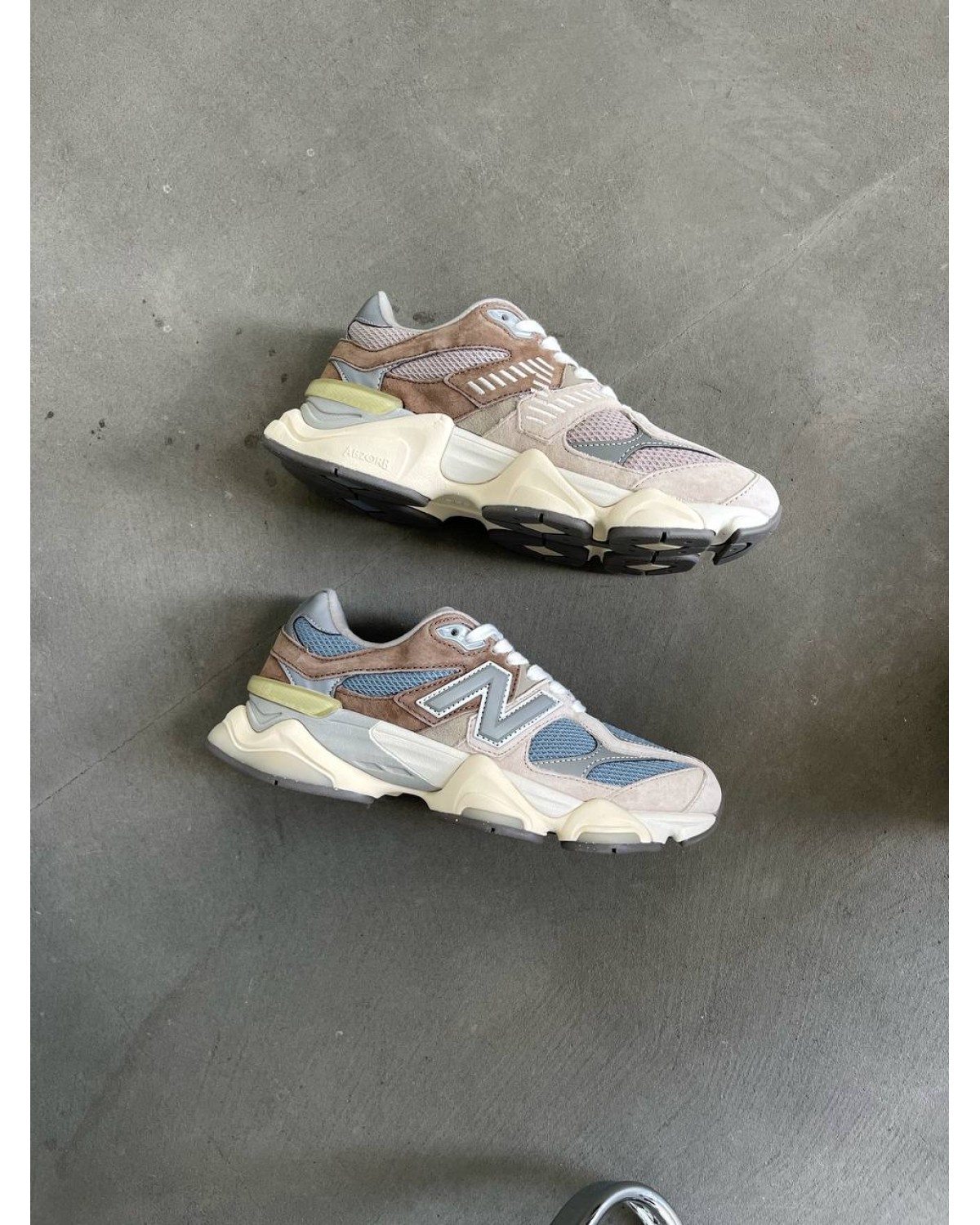 New Balance 9060 Sea Salt/Blue