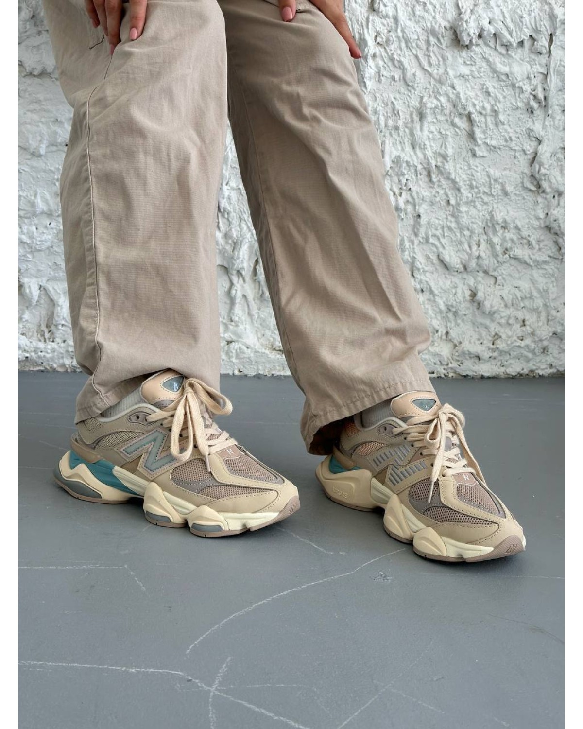 New Balance 9060 Beige