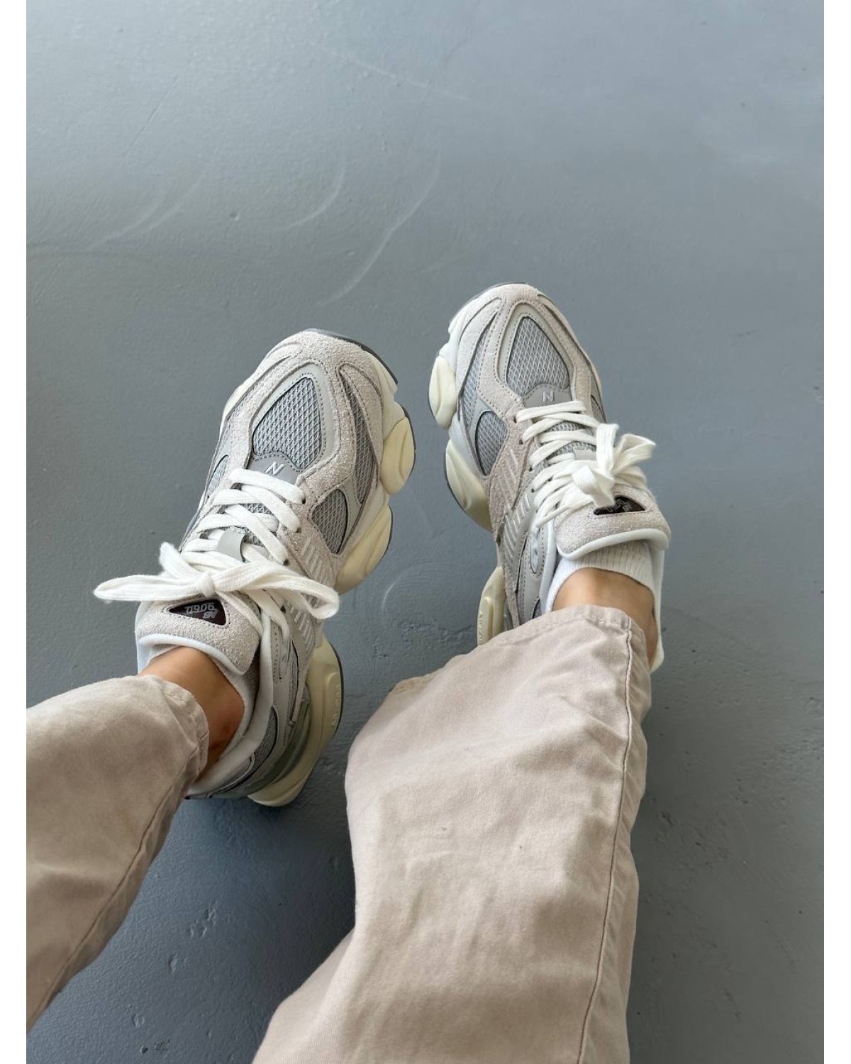 New Balance 9060 Light Grey