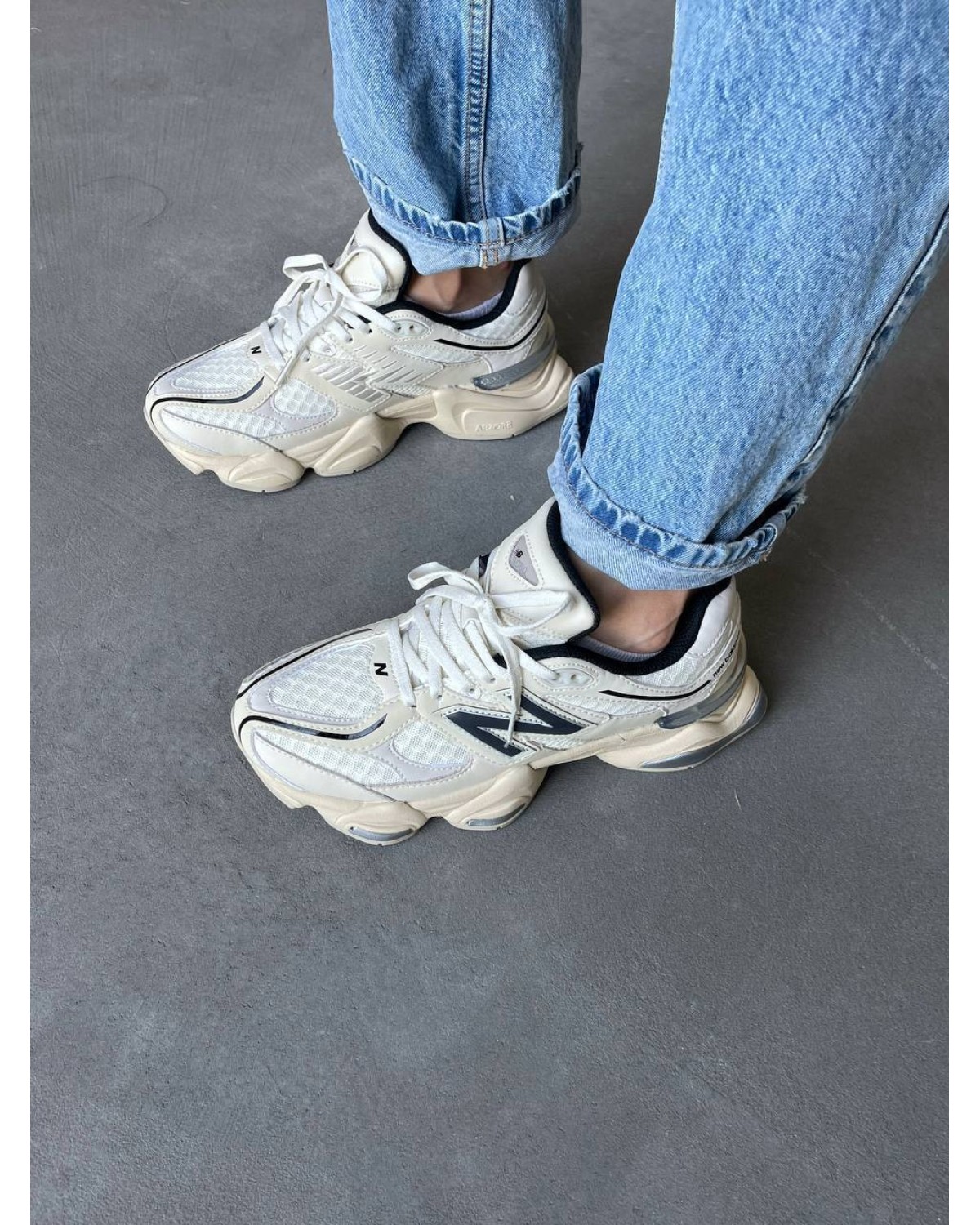 New Balance 9060