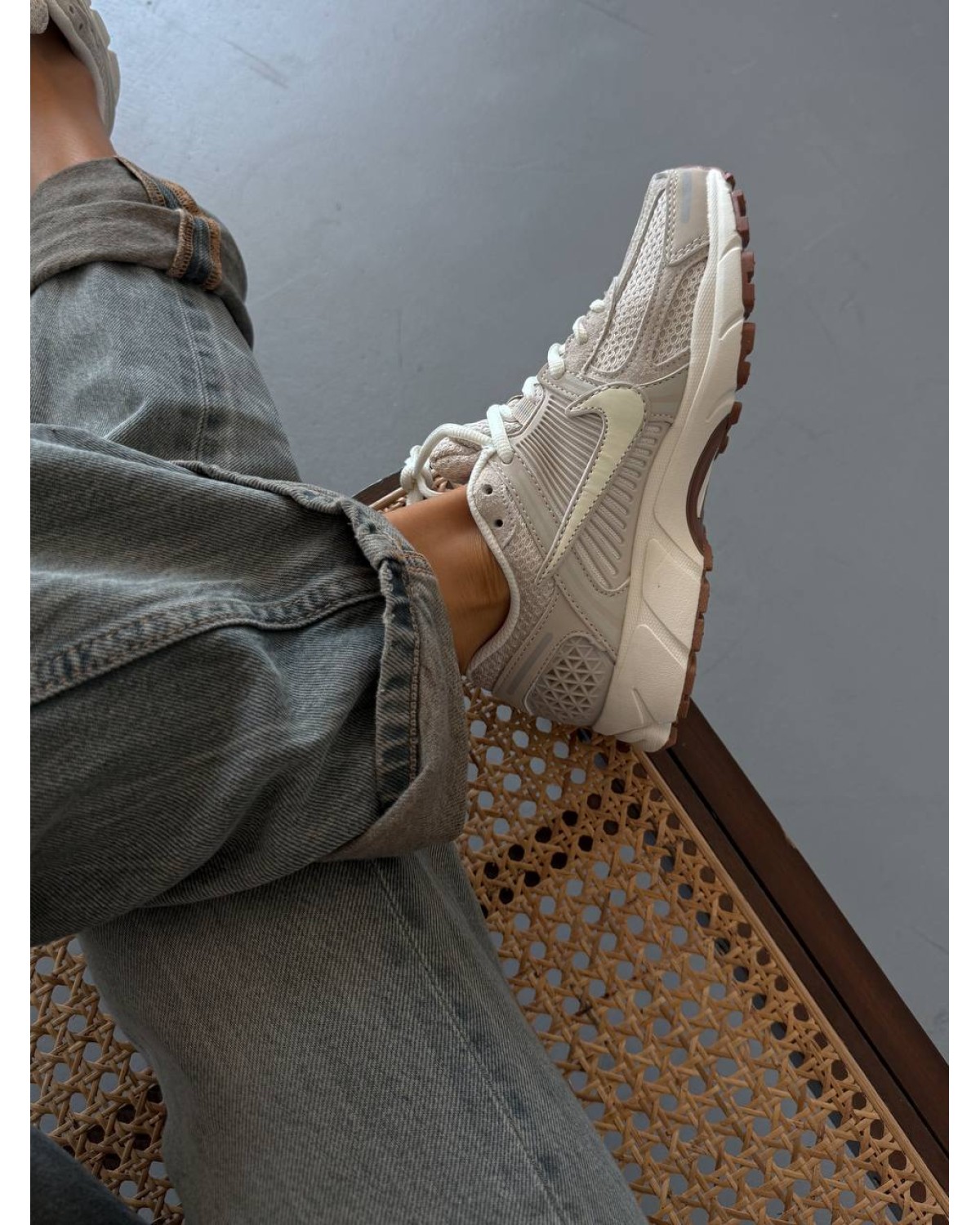 Nike Zoom Voomero 5 Cream Beige