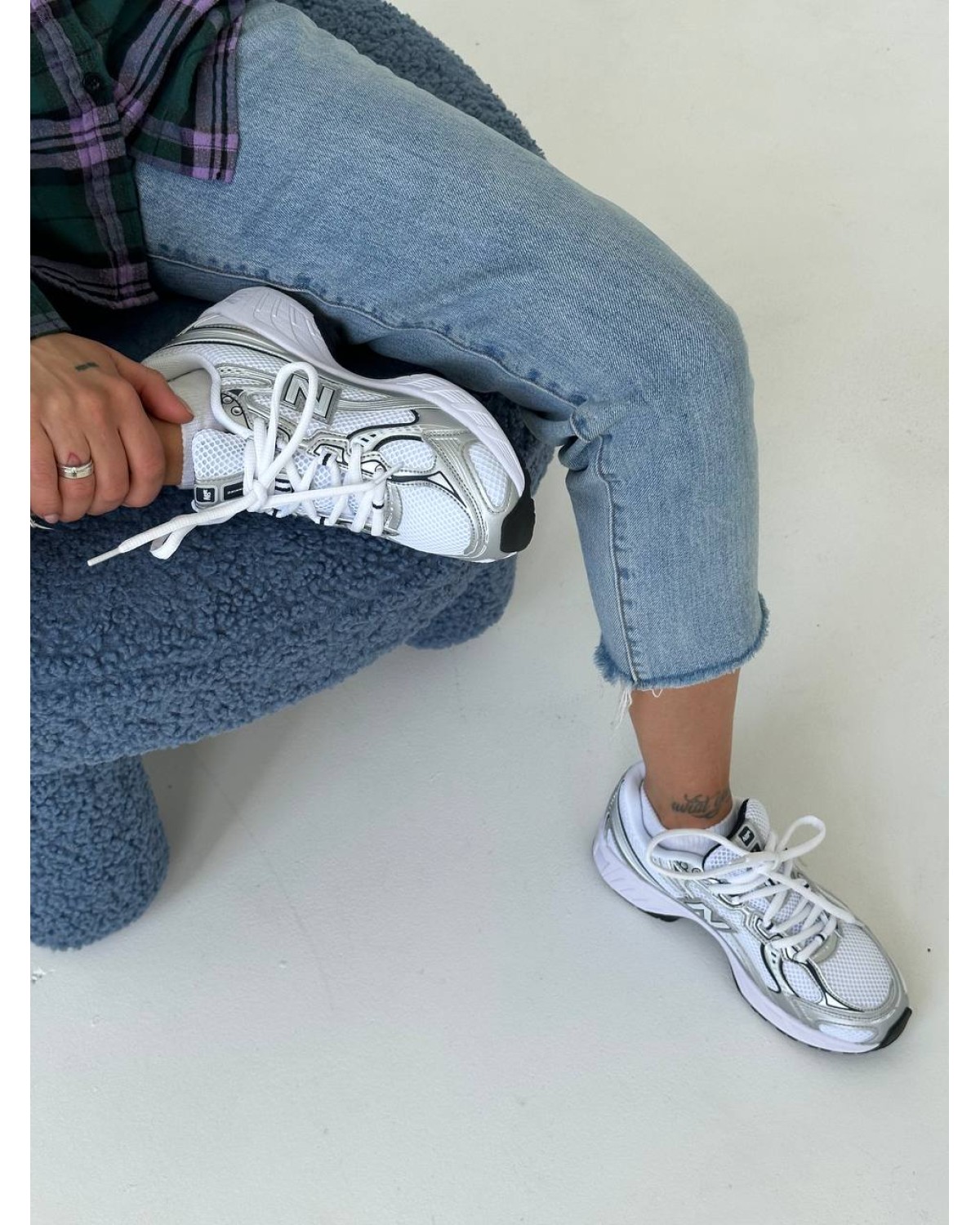 New Balance 740v2 White Silver Black