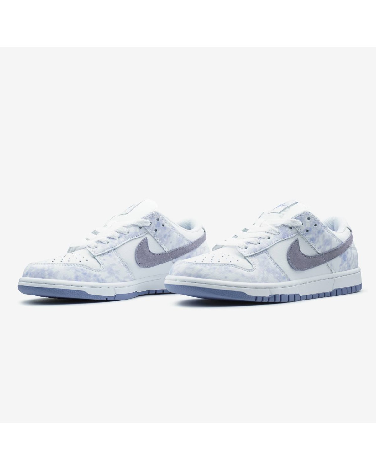 Nike SB Dunk Low  Purple Pulse