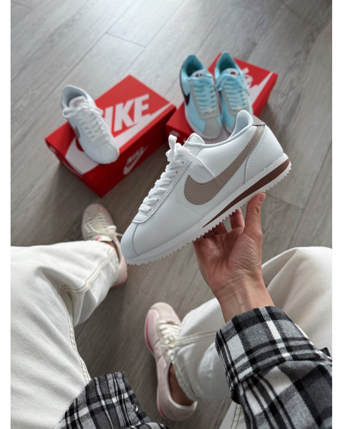 Nike Cortez White Pink