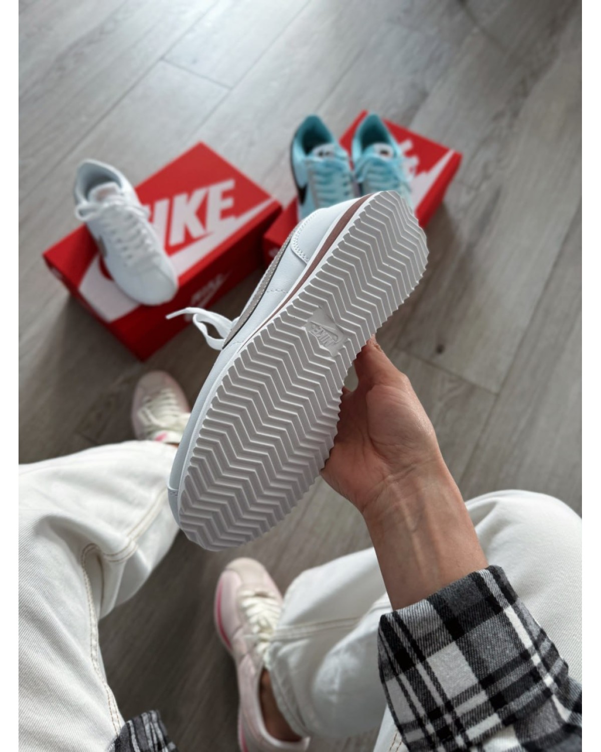 Nike Cortez White Pink