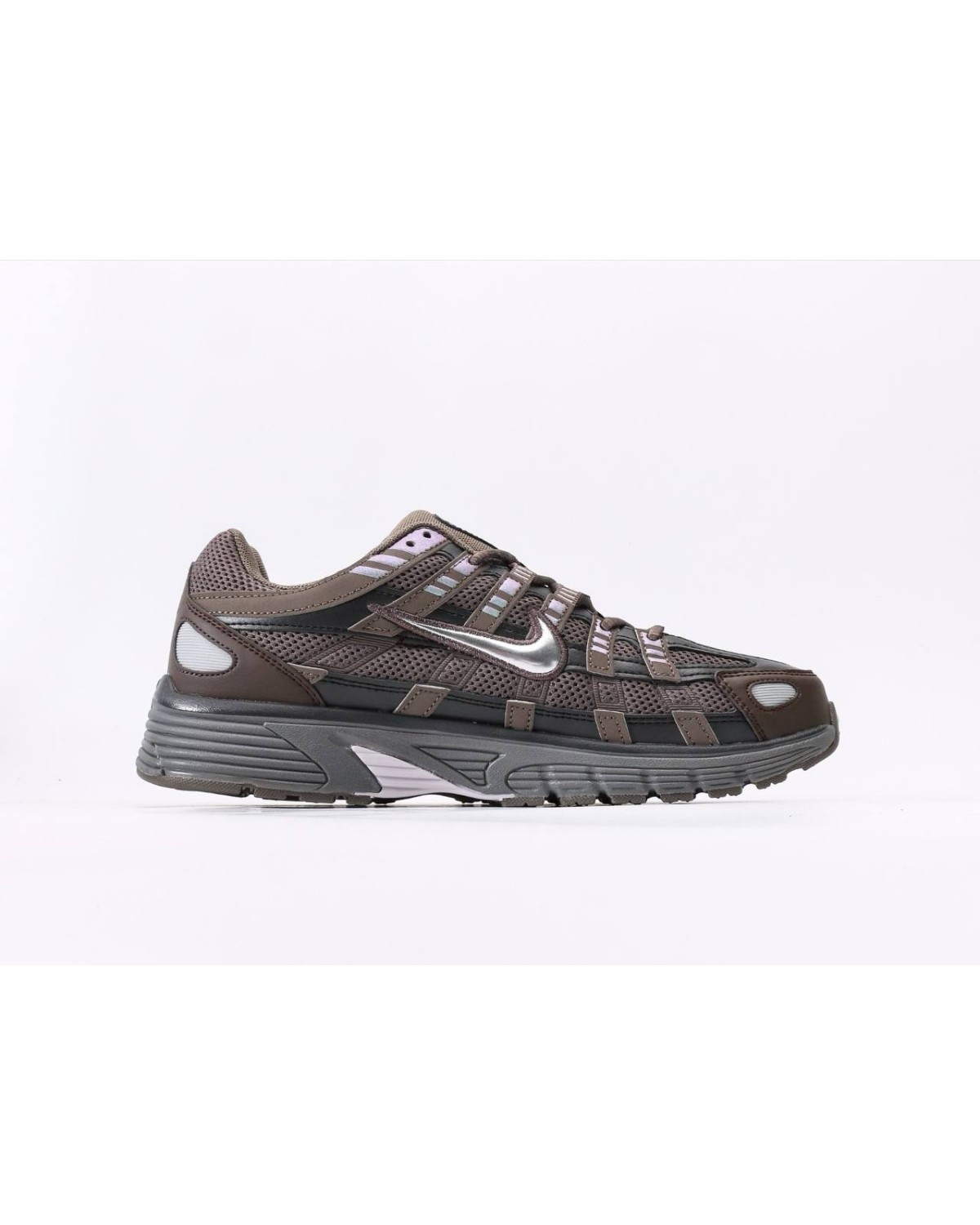 Nike P-6000