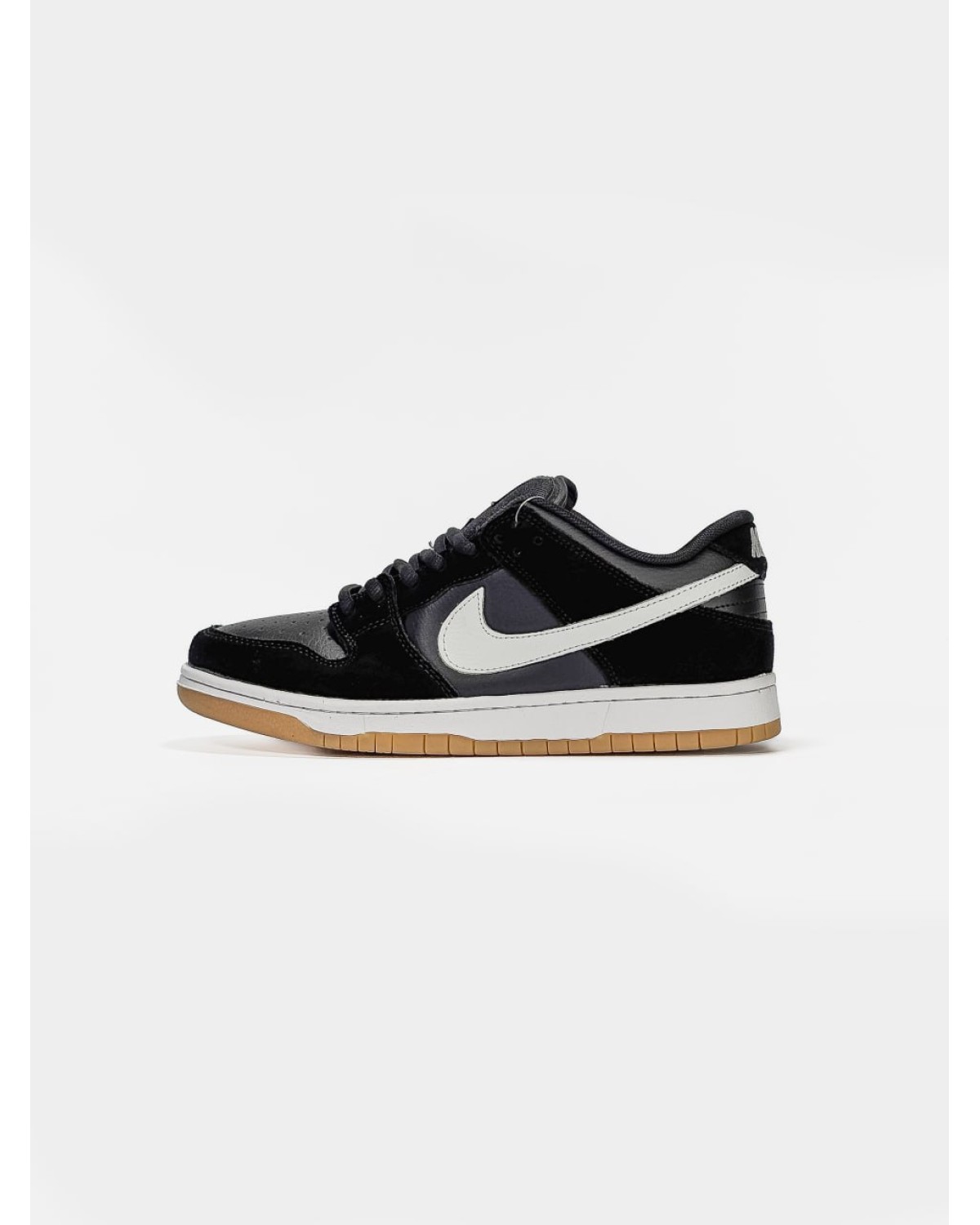 Nike SB Dunk Low Black/White