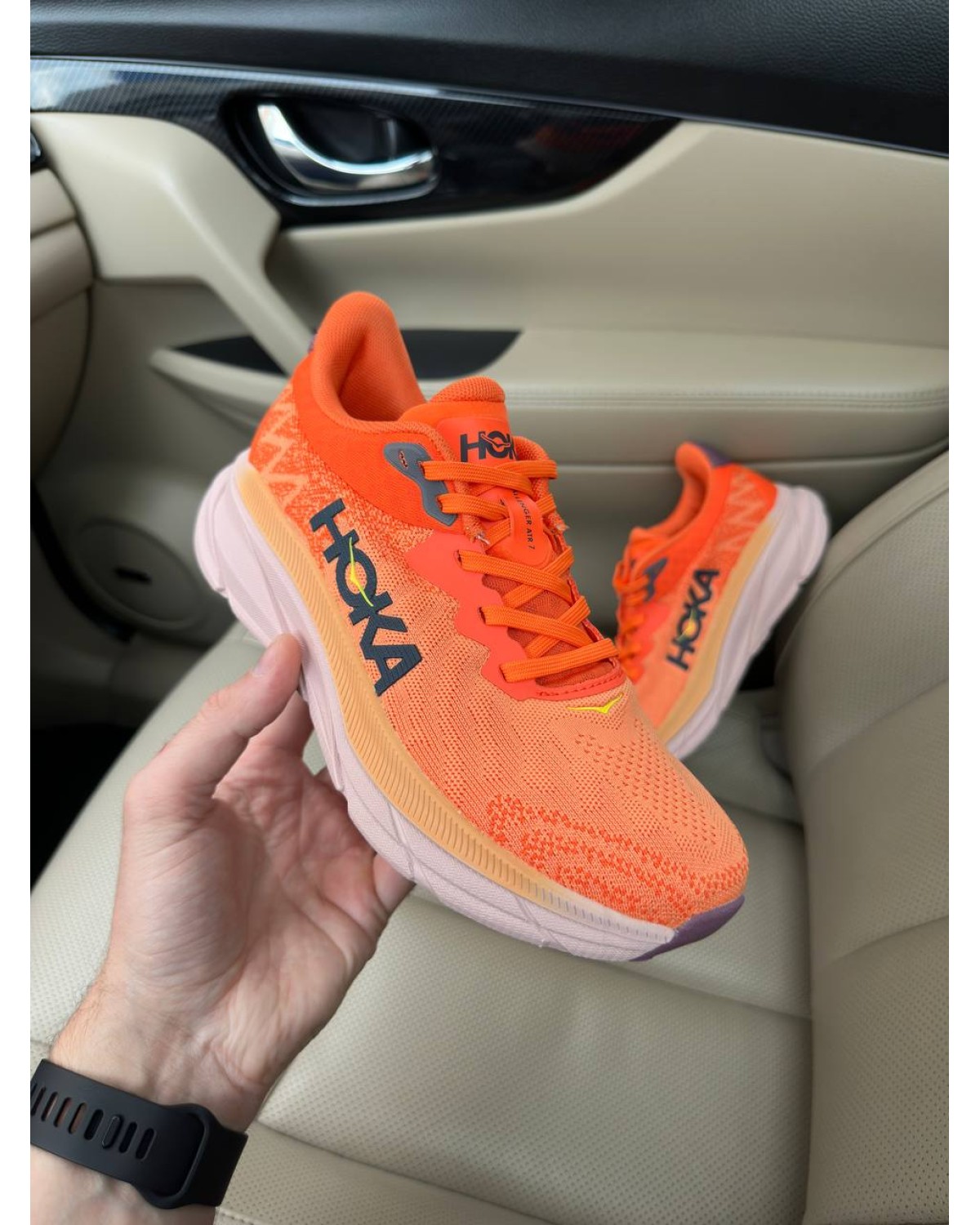 Hoka One One Challenger Orange