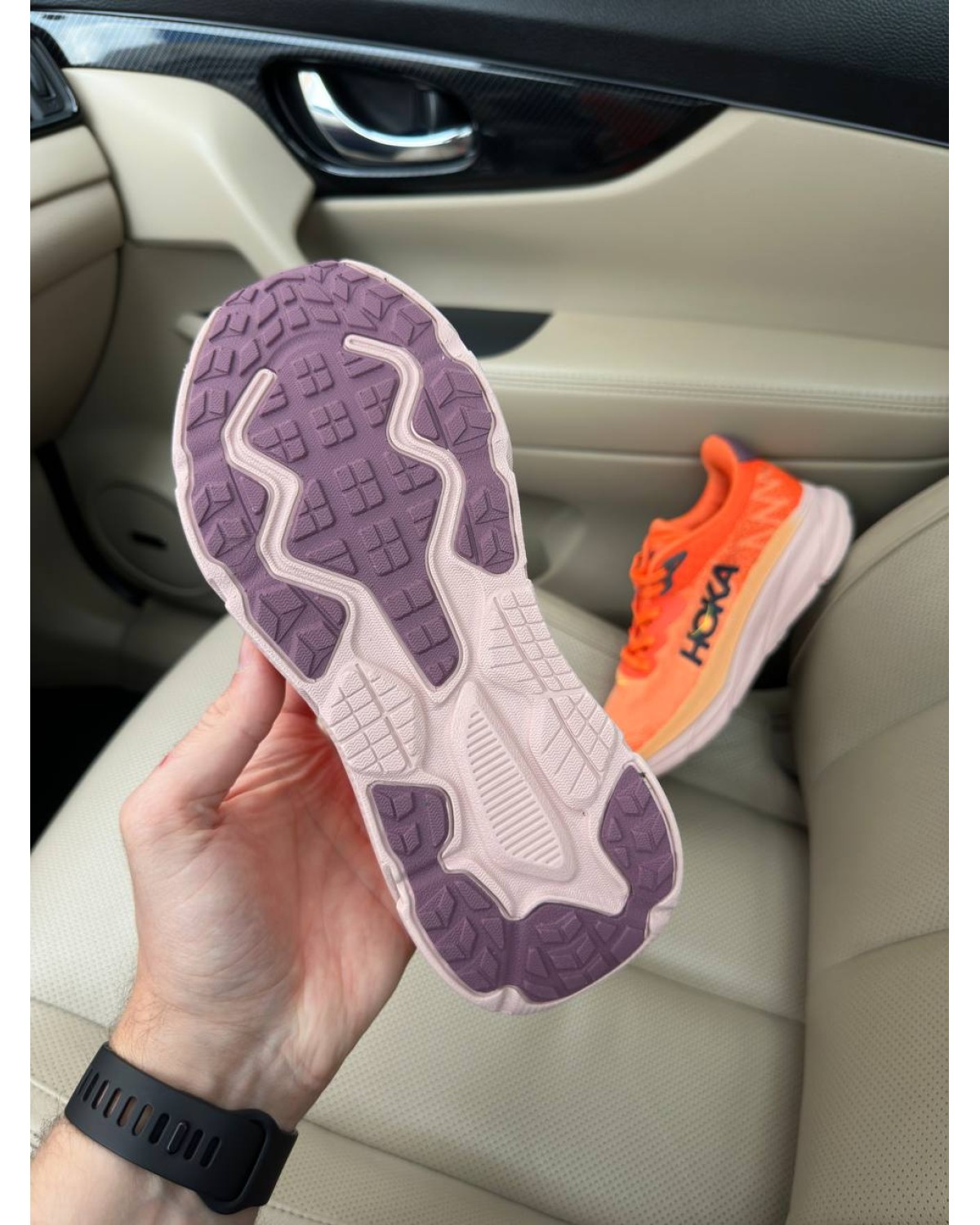 Hoka One One Challenger Orange