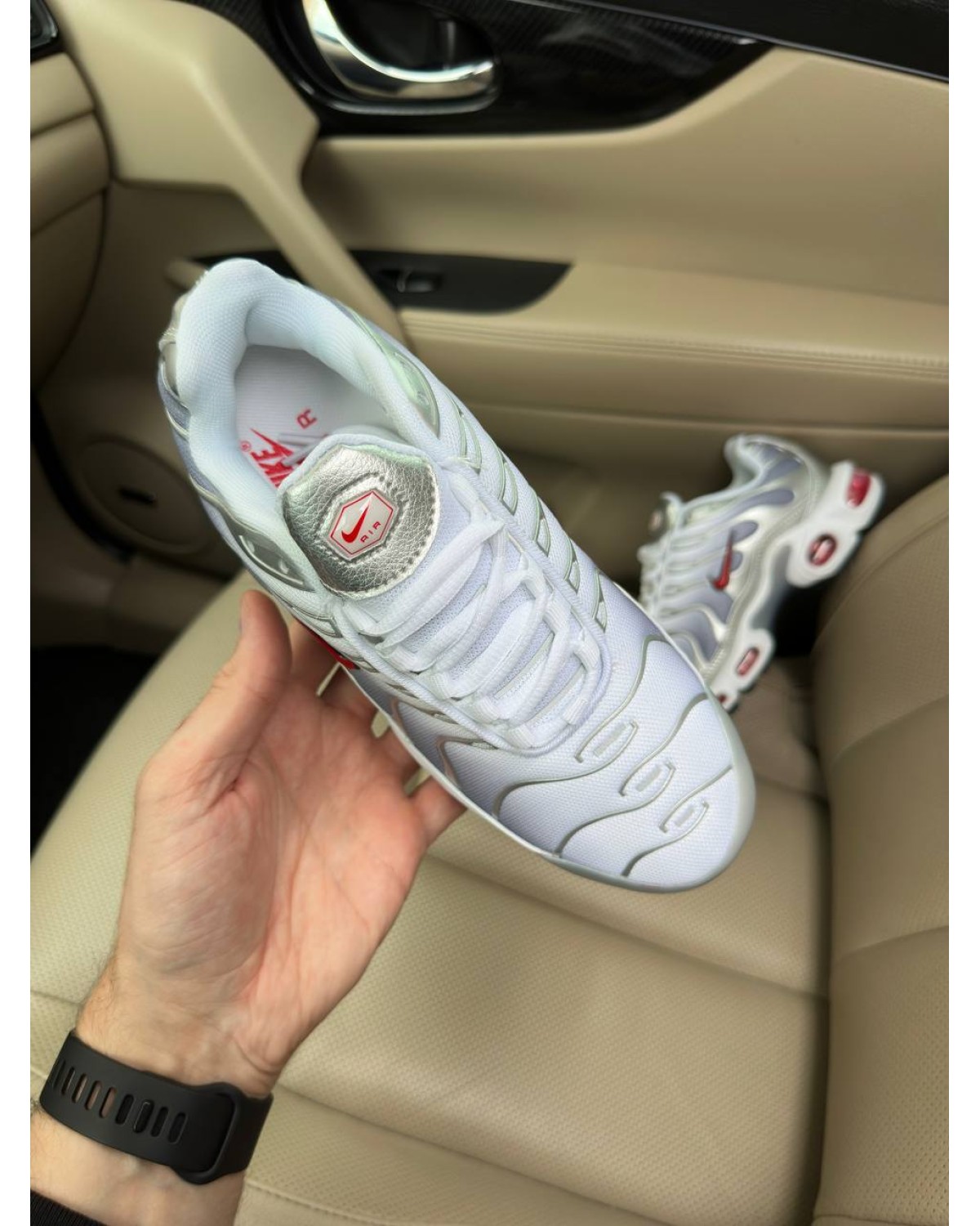 Nike Air Max TN Plus Silver Red