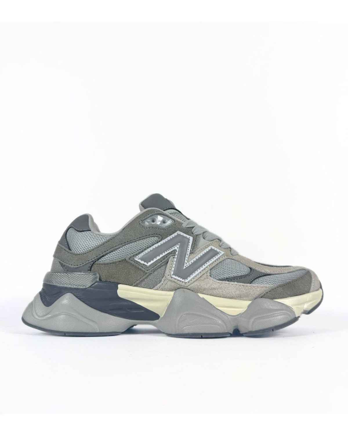 New Balance 9060 Silver Beige