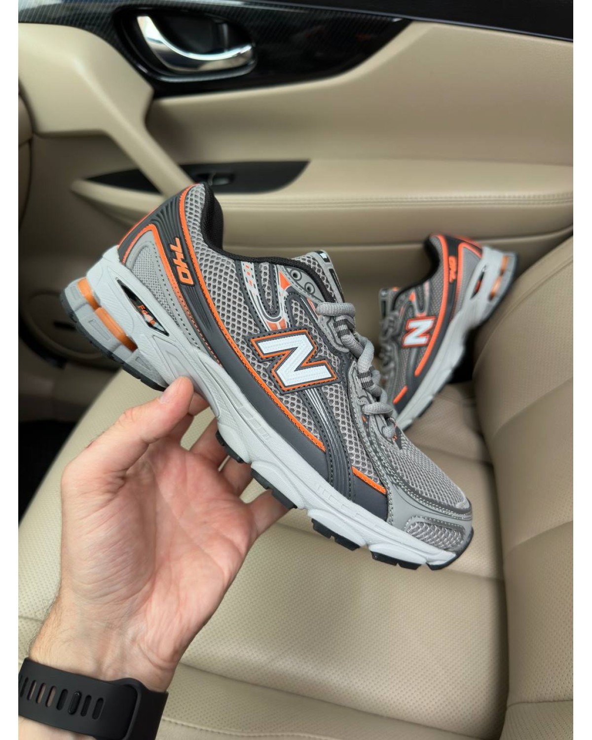 New Balance 740 Grey Orange