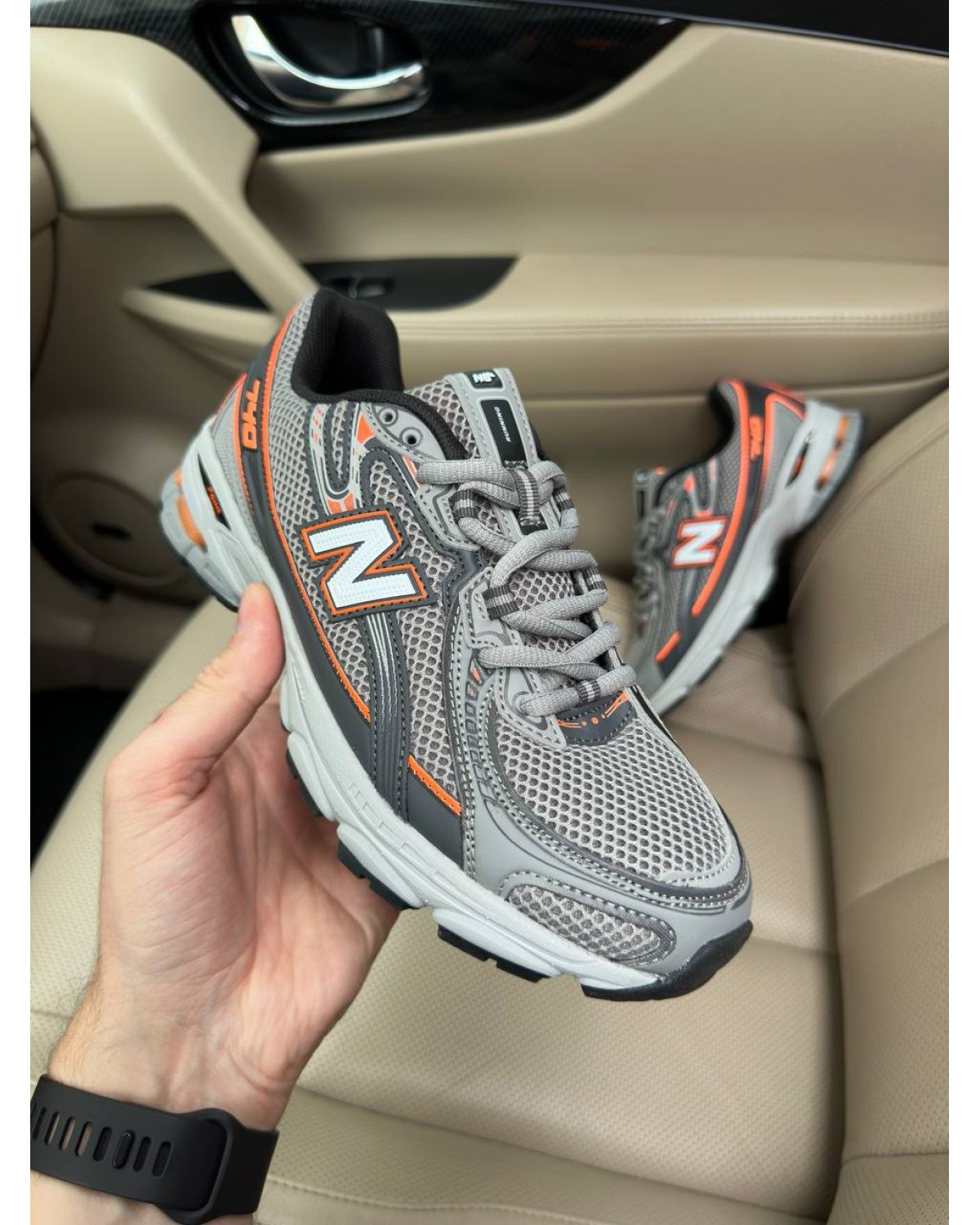 New Balance 740 Grey Orange