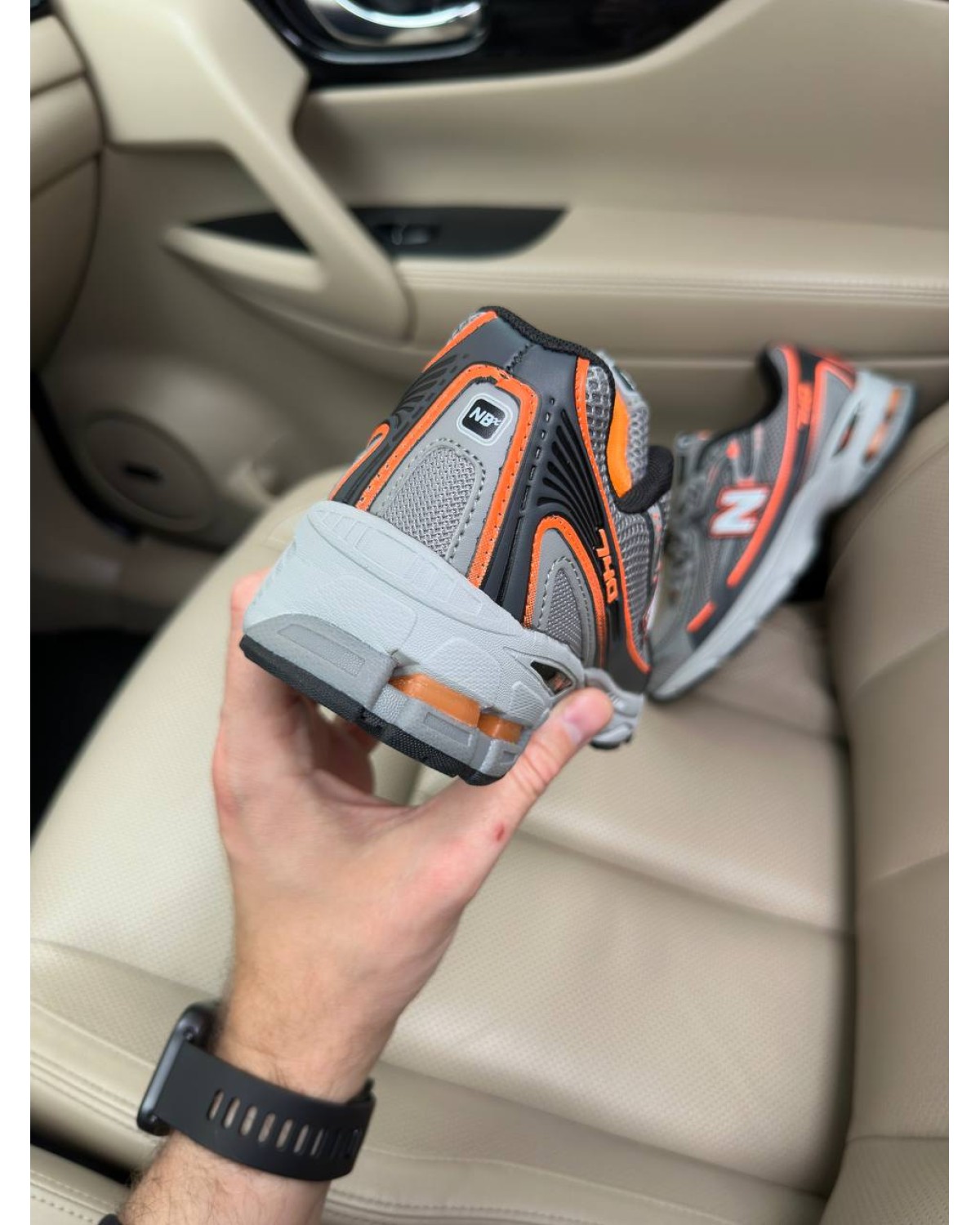 New Balance 740 Grey Orange