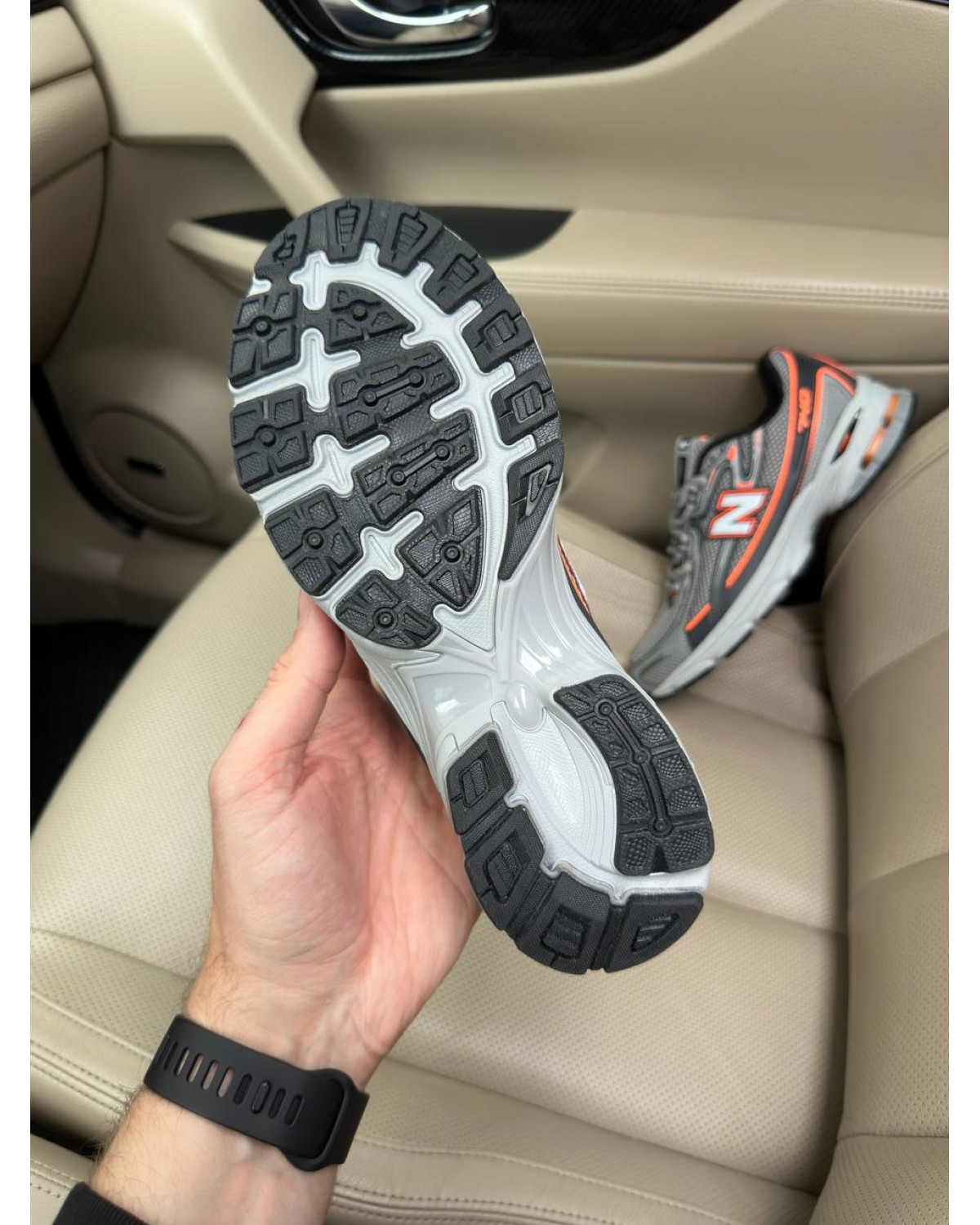 New Balance 740 Grey Orange
