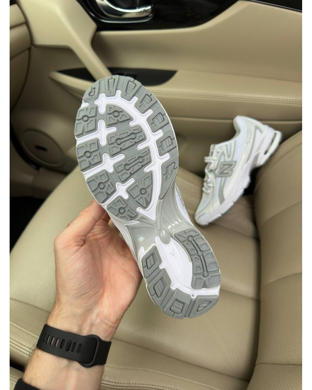 New Balance 740 White Silver
