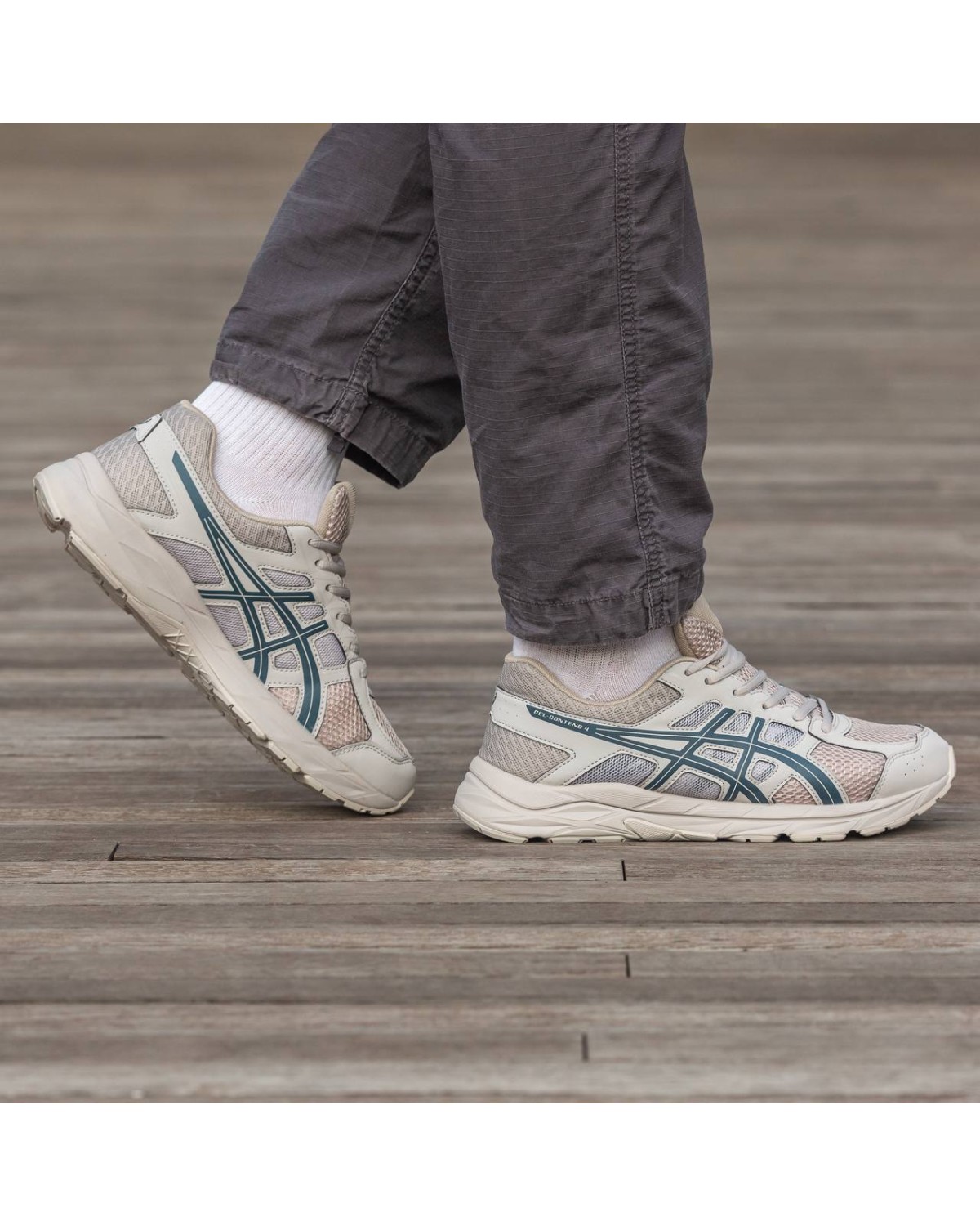 Asics Gel Connected 4 Beige