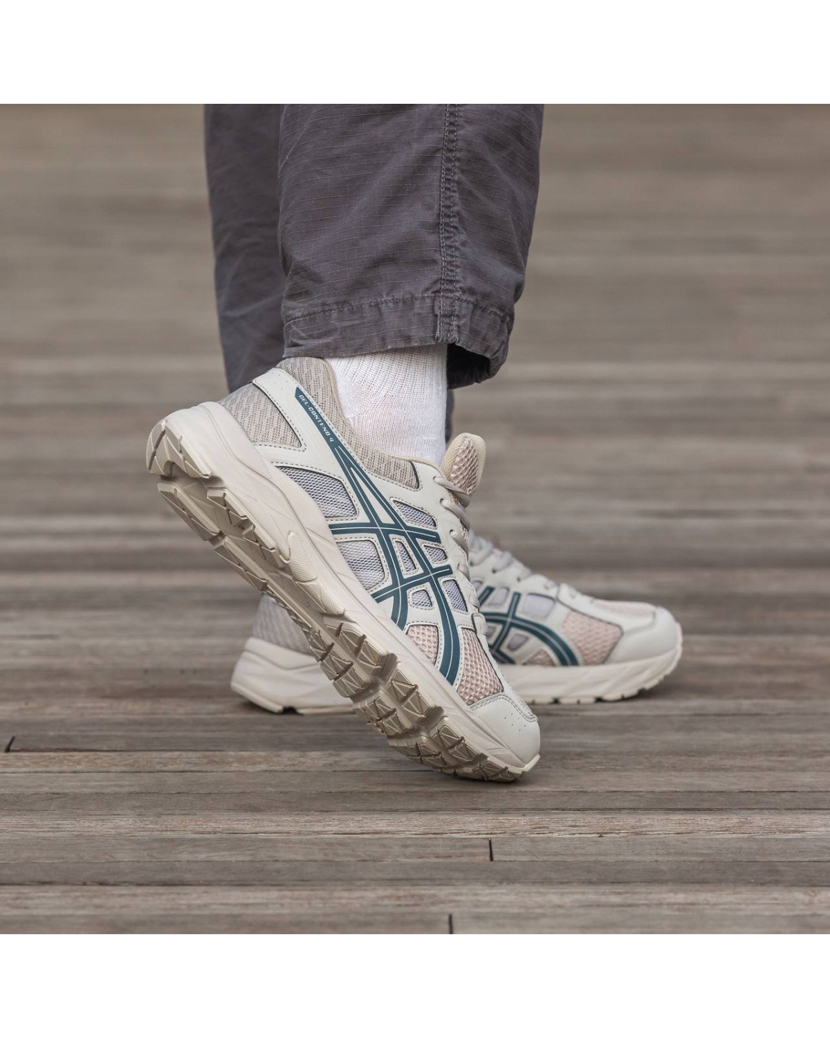 Asics Gel Connected 4 Beige