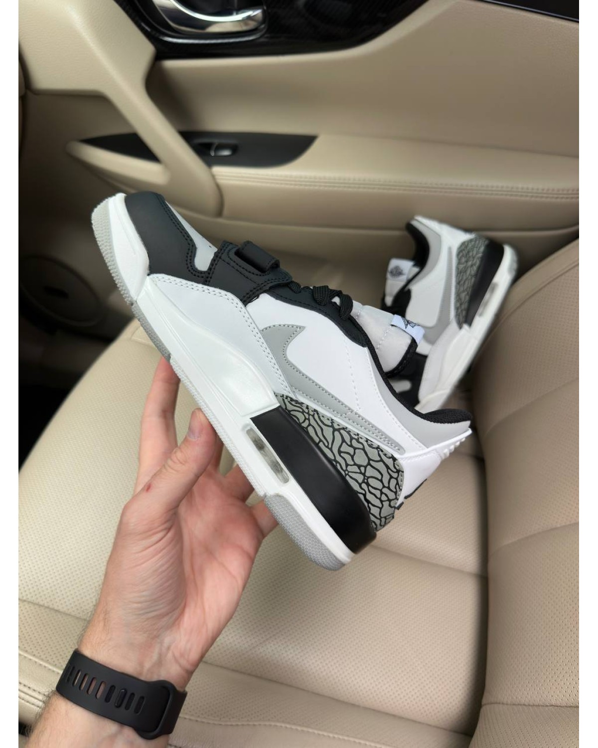 Nike Air Jordan Legacy 312 Low White Black Grey