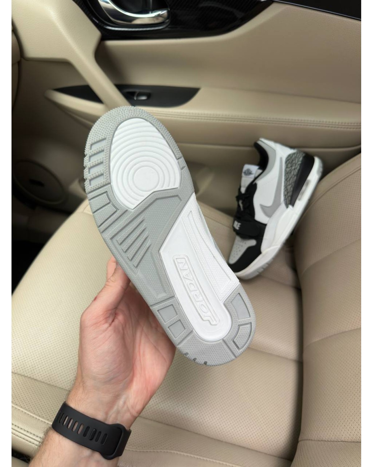 Nike Air Jordan Legacy 312 Low White Black Grey