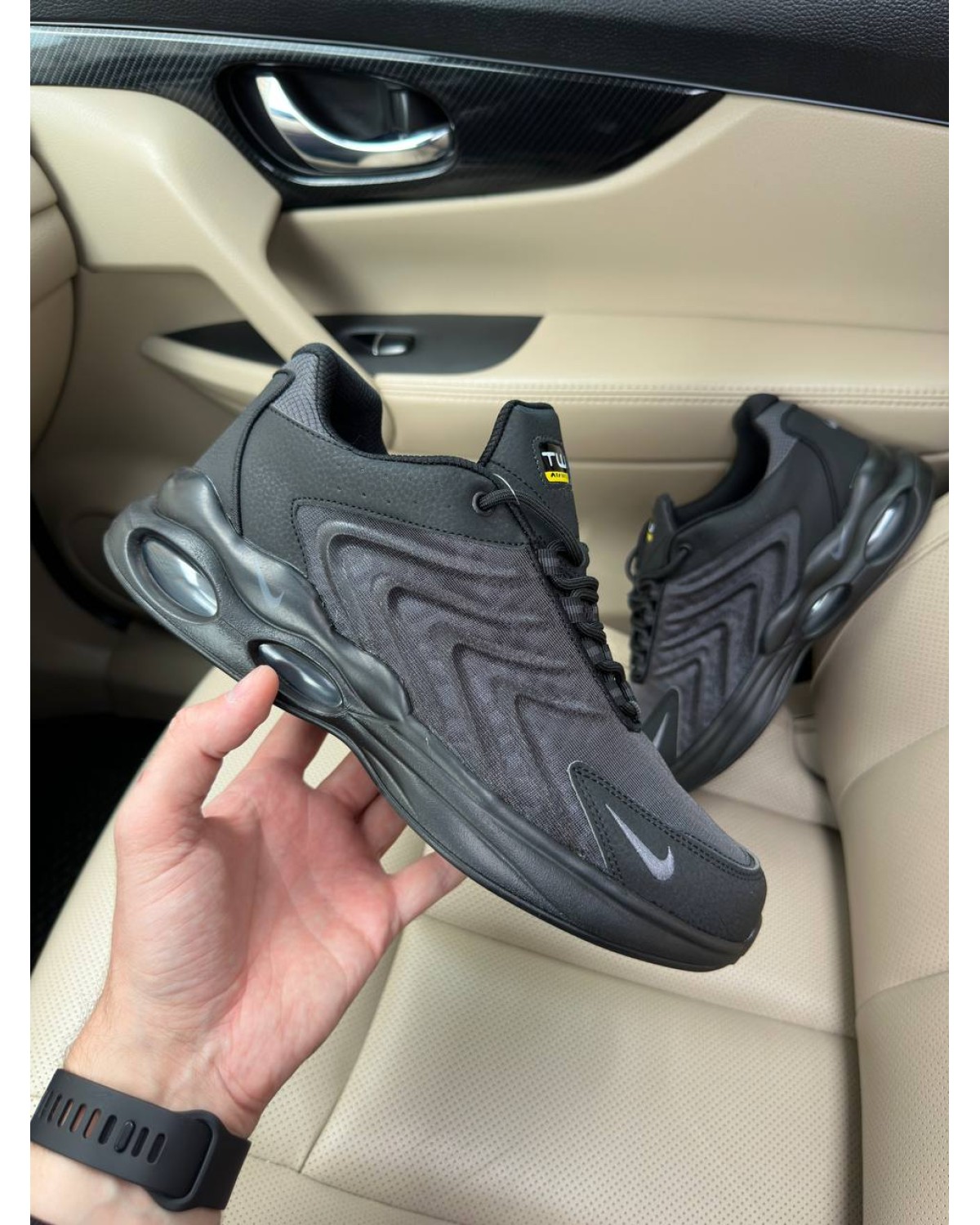 Nike Air Max TW Black